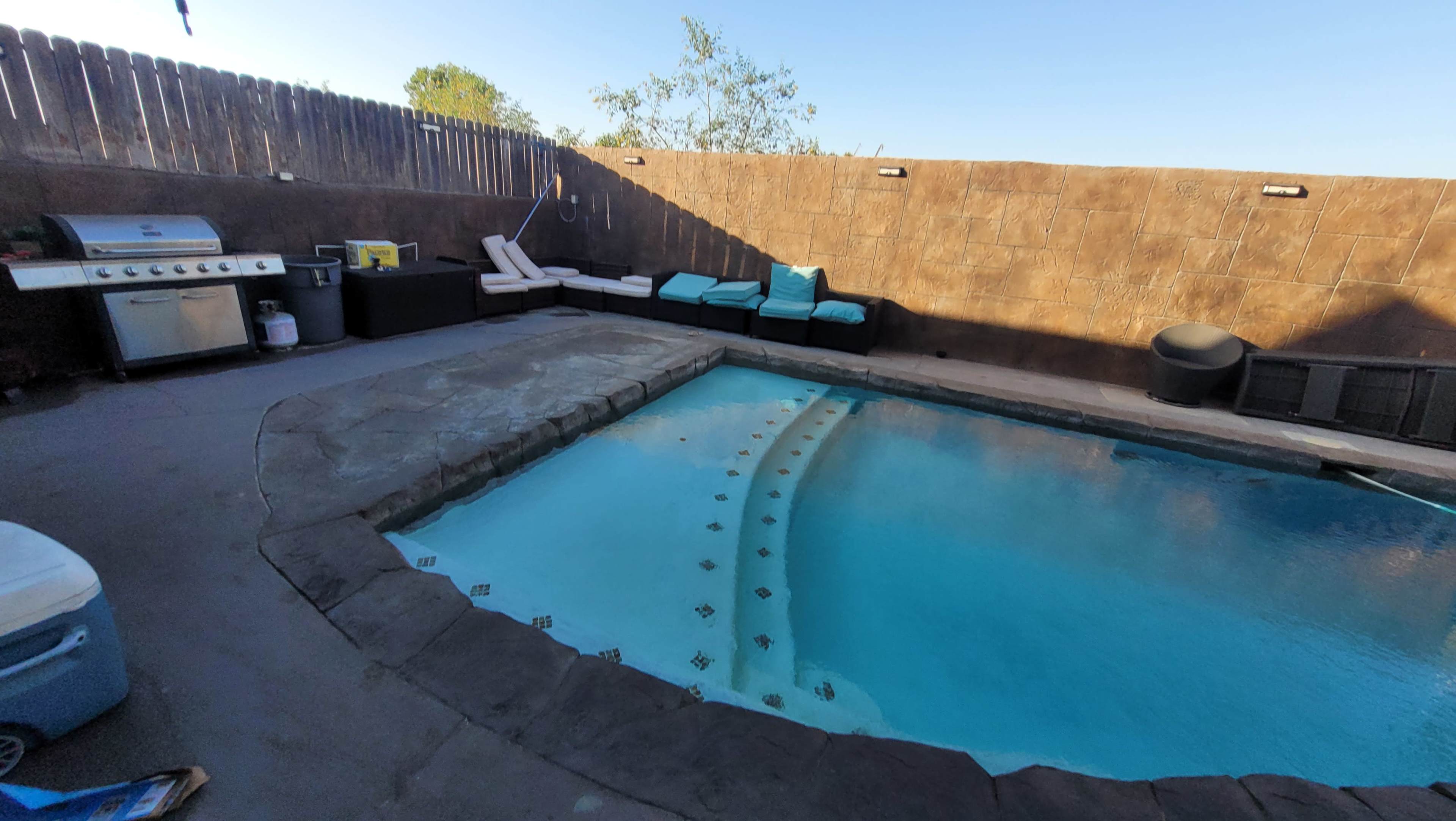 Del Amo Aquatics Image in West Carson, Harbor City, CA