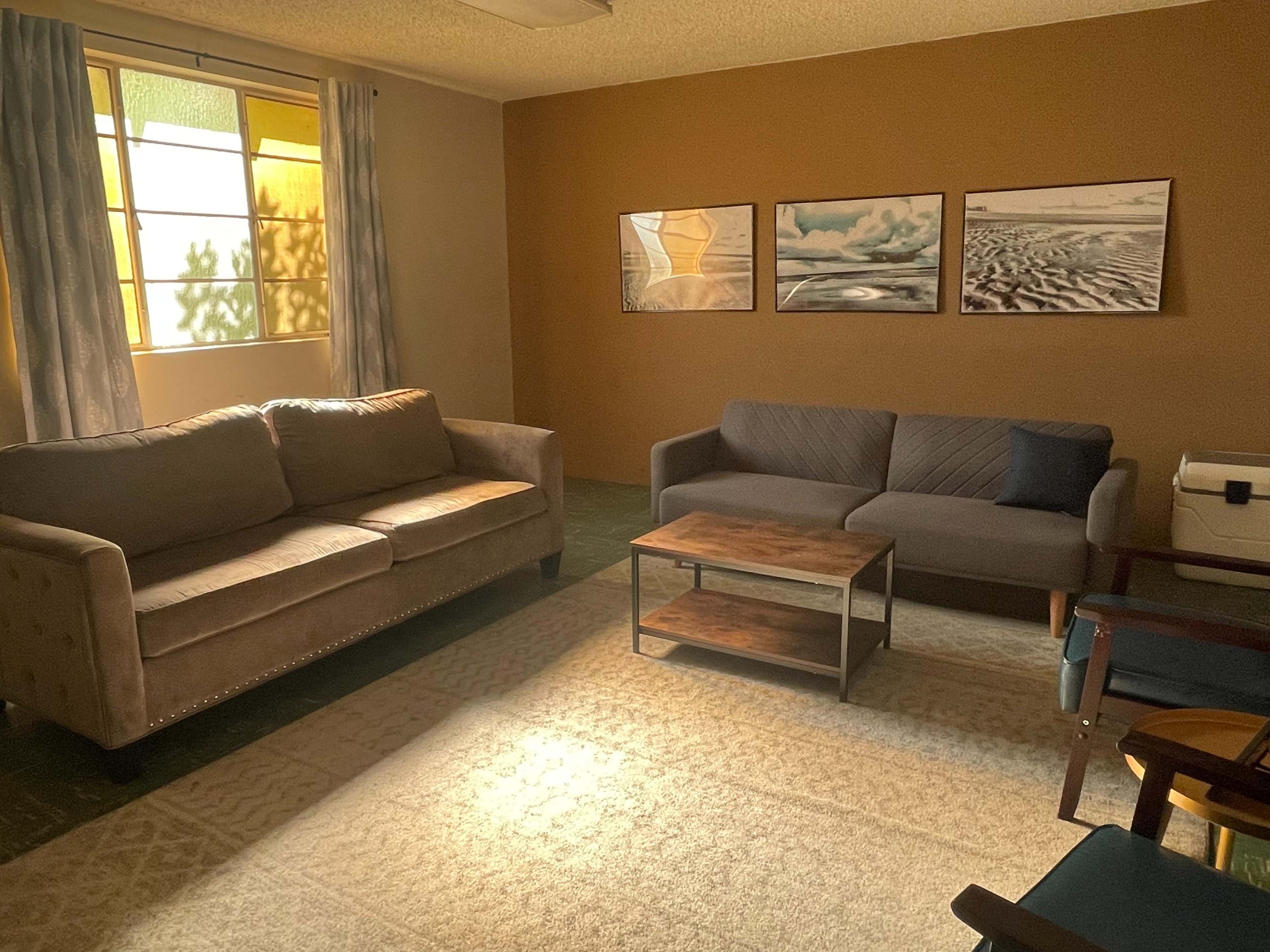 Large, medium, small venue, office, gatherings, birthday, events Image in Baker Street, Bakersfield, CA