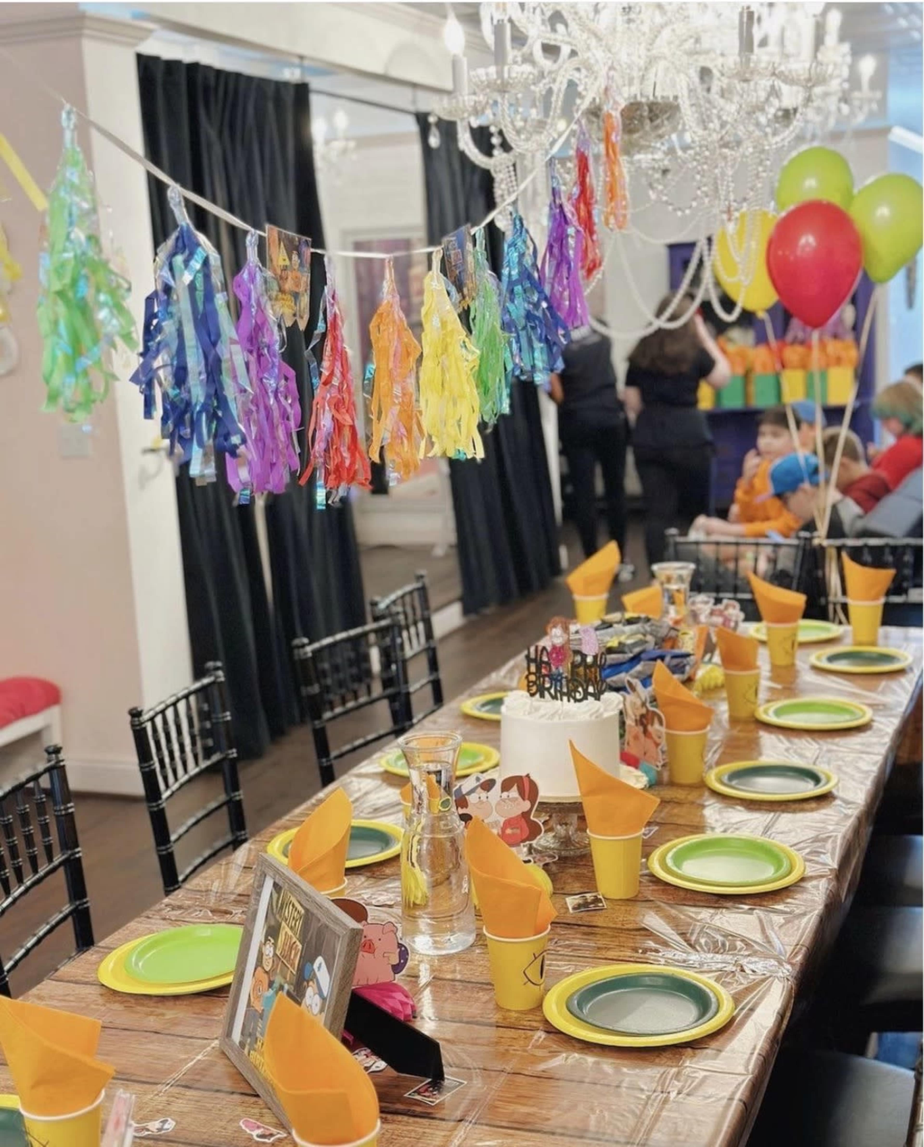 All-Inclusive Event Venue | Corporate, Showers, Kids’ Parties, Photo Shoots & More Image in Green Brook Township, Greenbrook, NJ