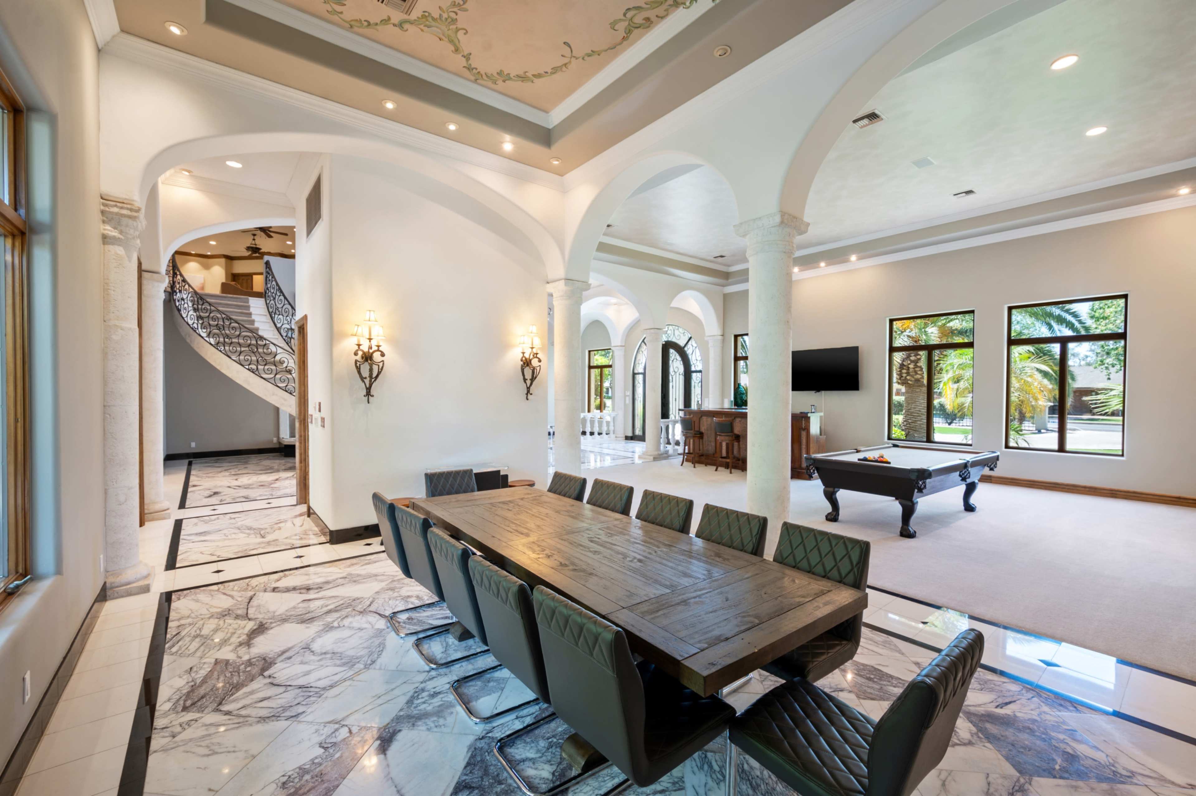 Phoenician Oasis – Cozy Venue for Events, Shoots & Content Creation Image in Alhambra, Phoenix, AZ