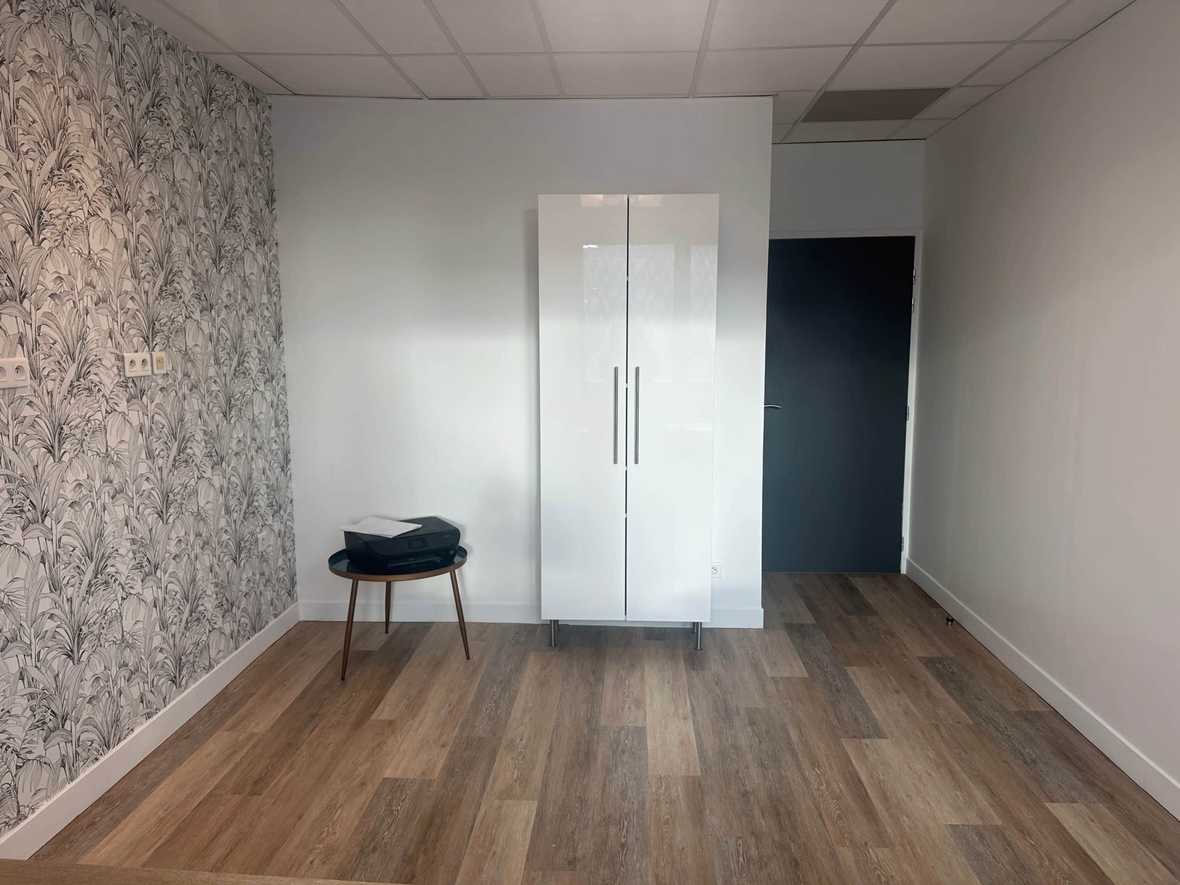 Bureau en centre d'affaires Image in Bécon-les-Bruyères, Asnières-sur-Seine