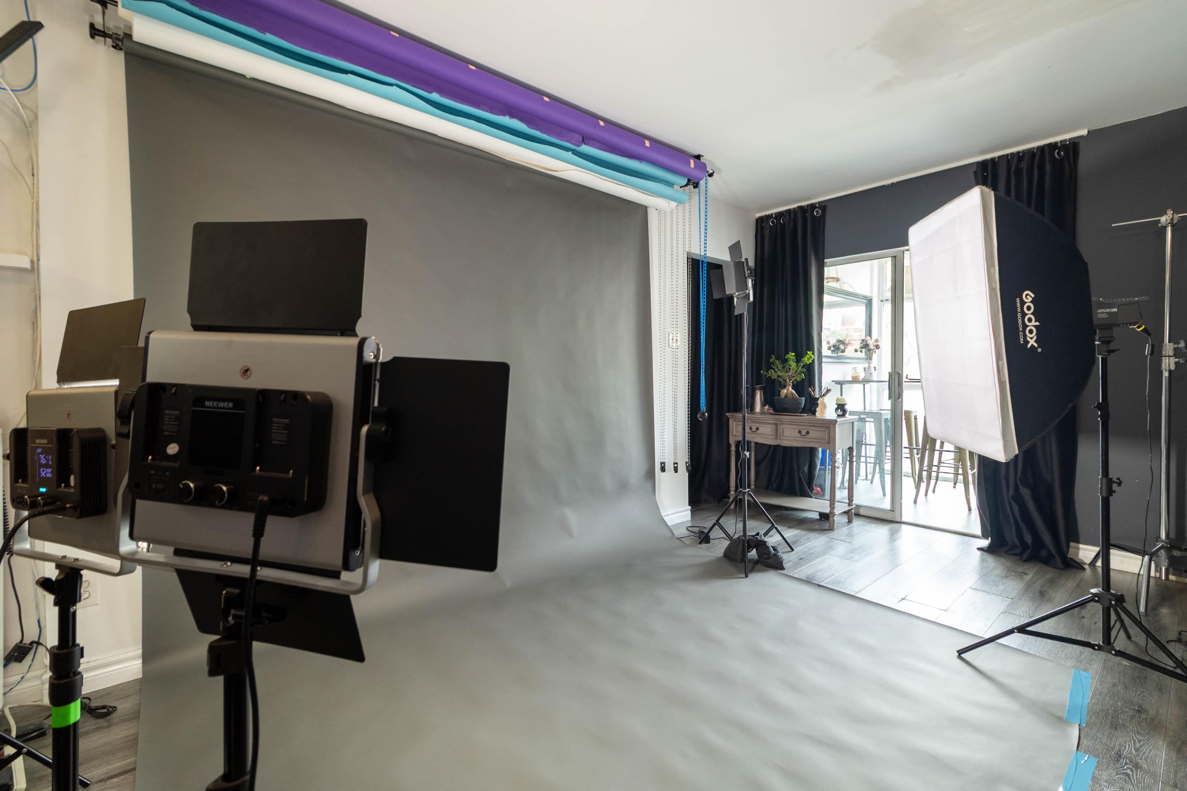 Vibrant Photo Studio in Toronto Image in Niagara, Toronto, ON