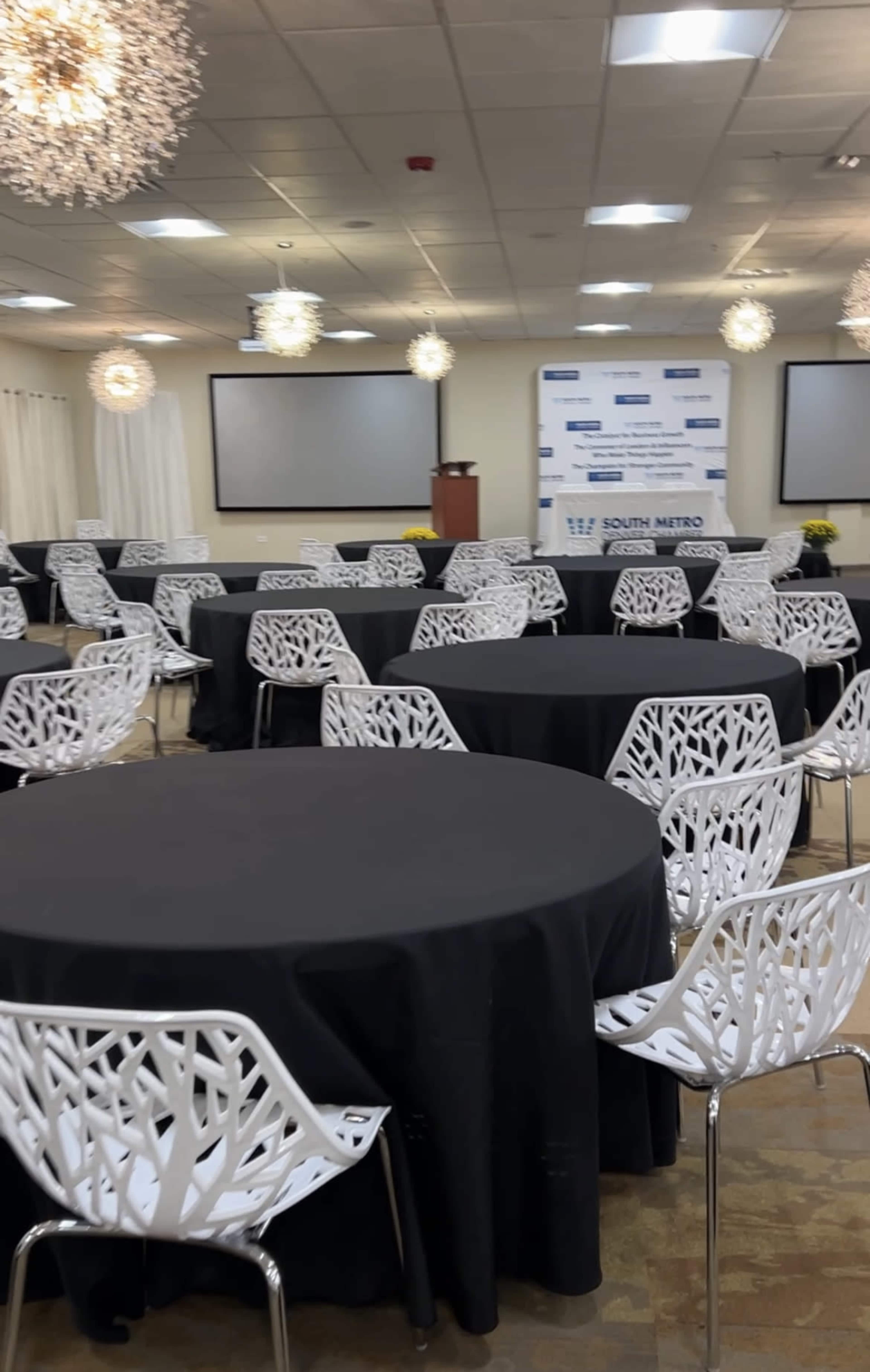 Large Event Space with Ballroom or Banquet Hall Image in Centennial, Centennial, CO