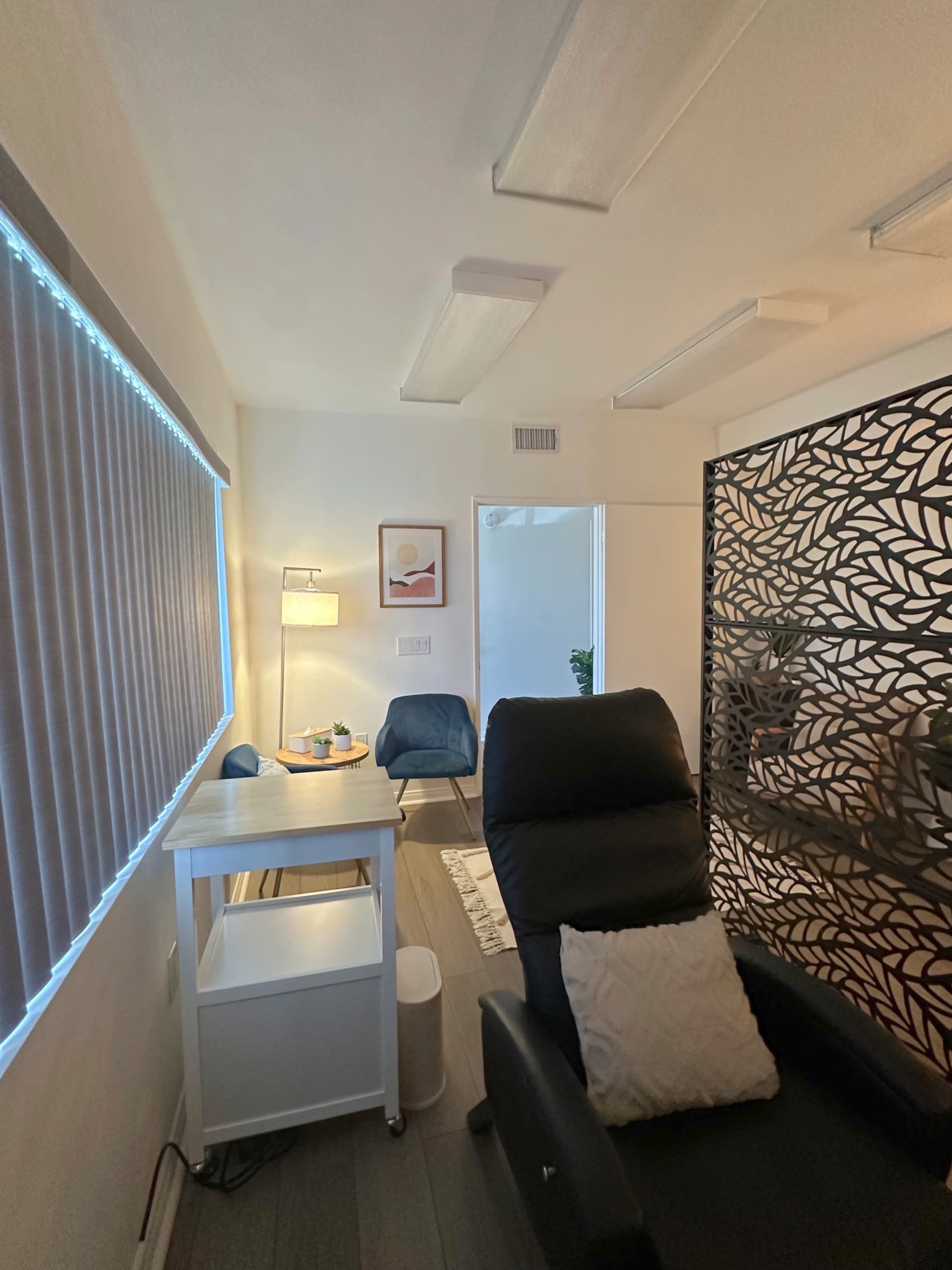 Quiet Furnished Office Room in Playa Vista - Ideal for Therapy, Coaching, or Remote Work Image in Playa Vista, Culver City, CA