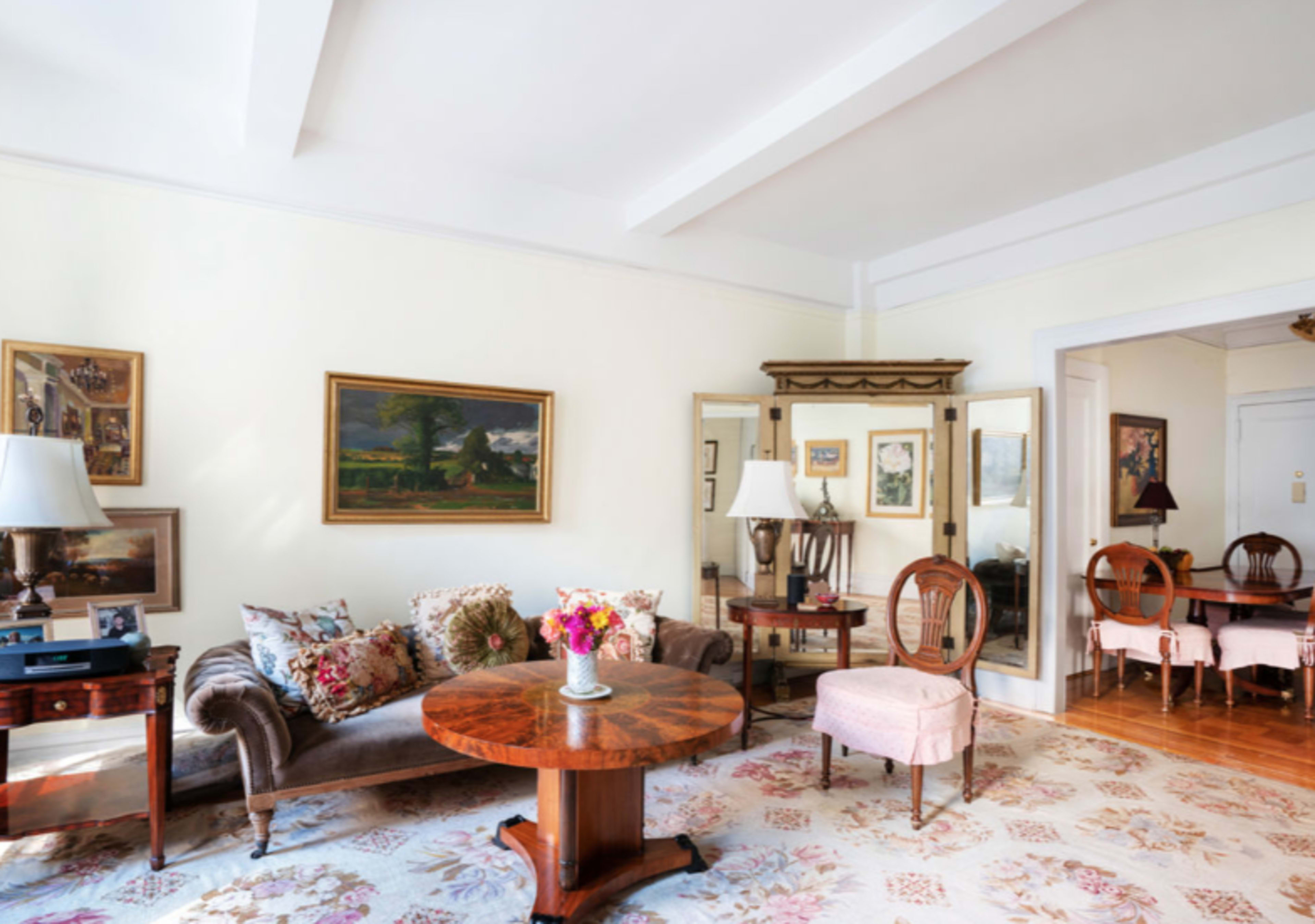 Midtown classic pre-war apartment with great light. Image in Midtown Manhattan, New York, NY