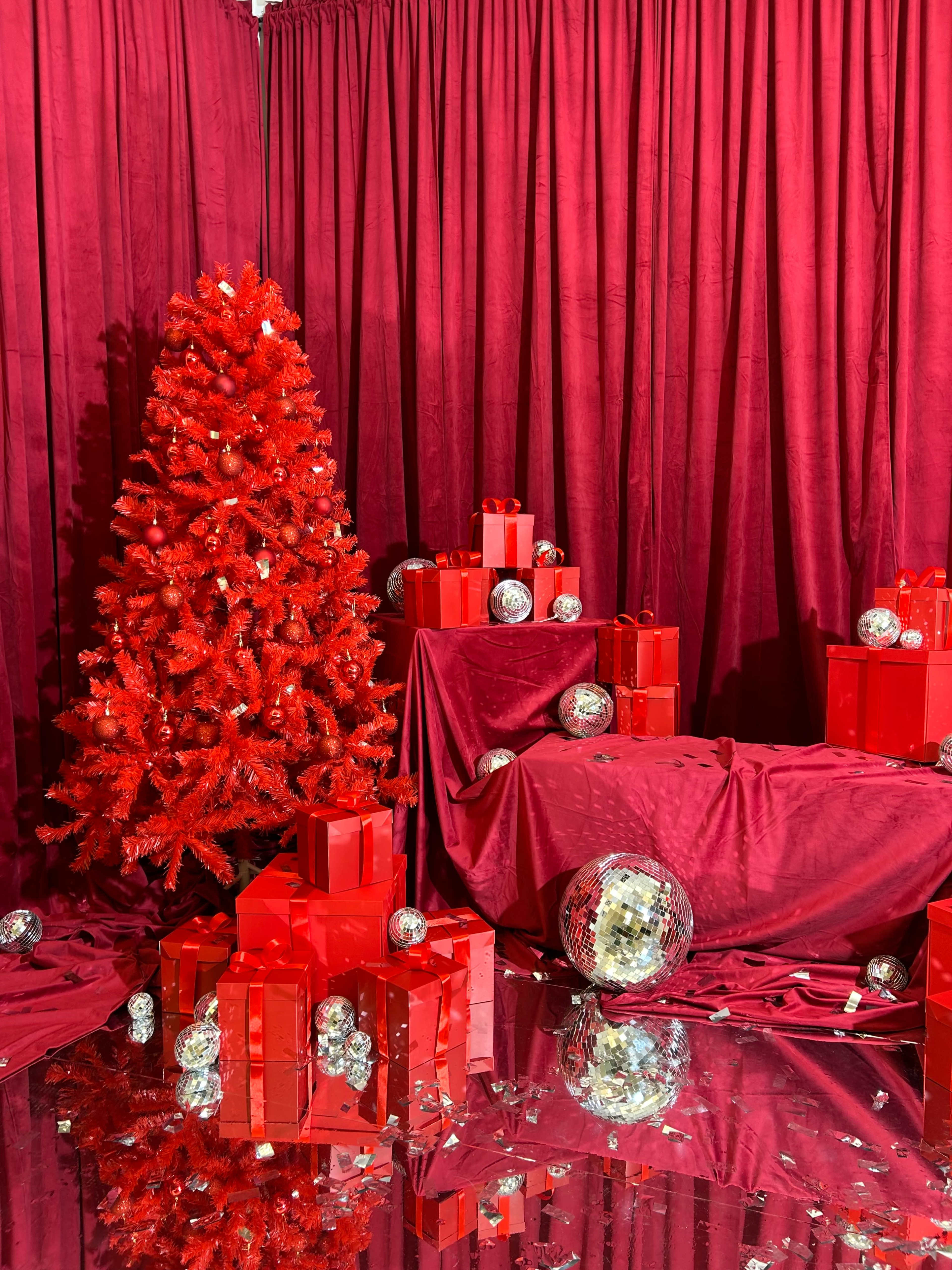 Atlanta Lux Holiday Sets 6 in 1 content studio Image in Doraville, Atlanta, GA