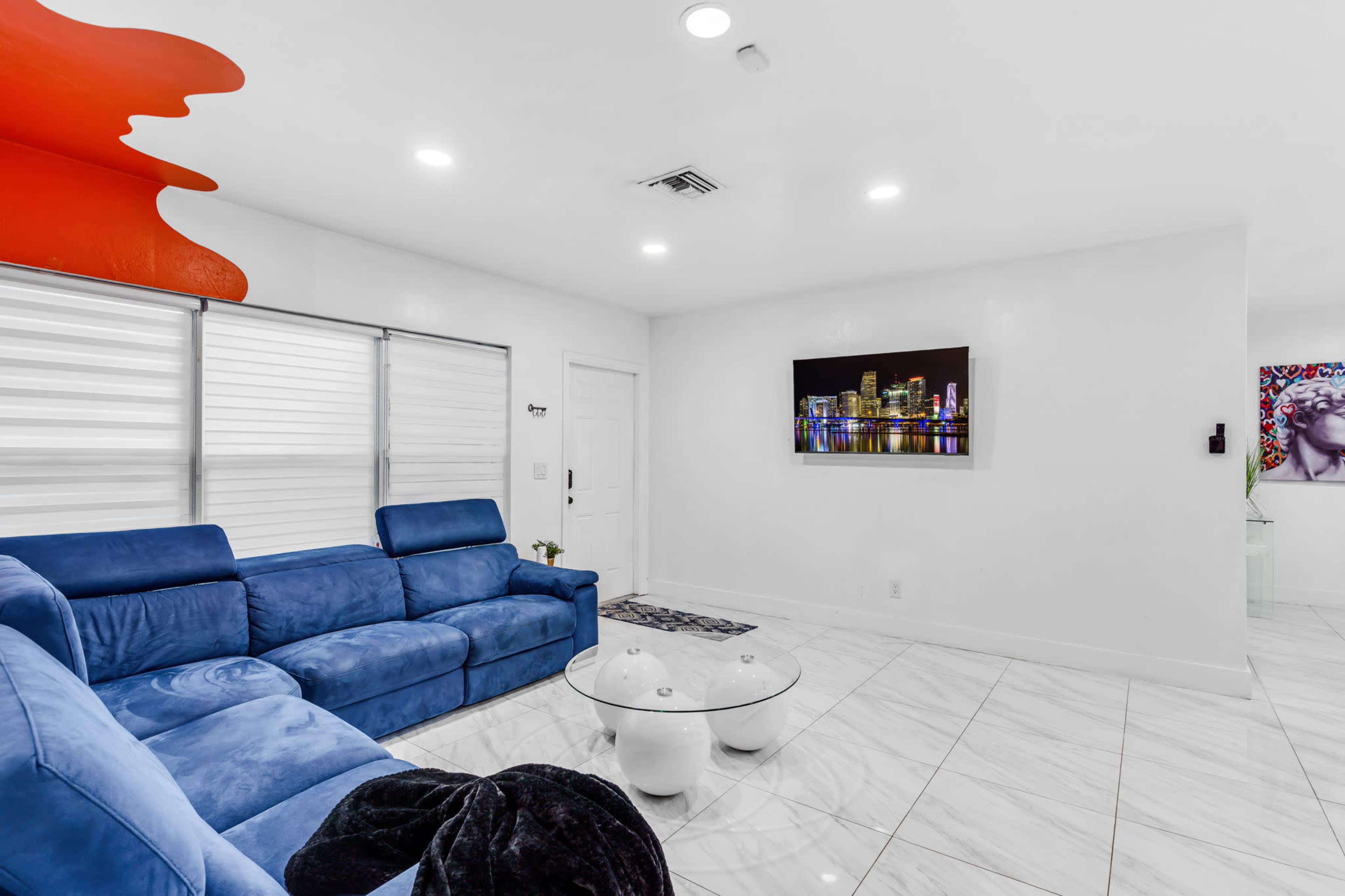 Miami Creative Home | Content Creation • Shoots • Events Image in Golden Glades, MIAMI, FL