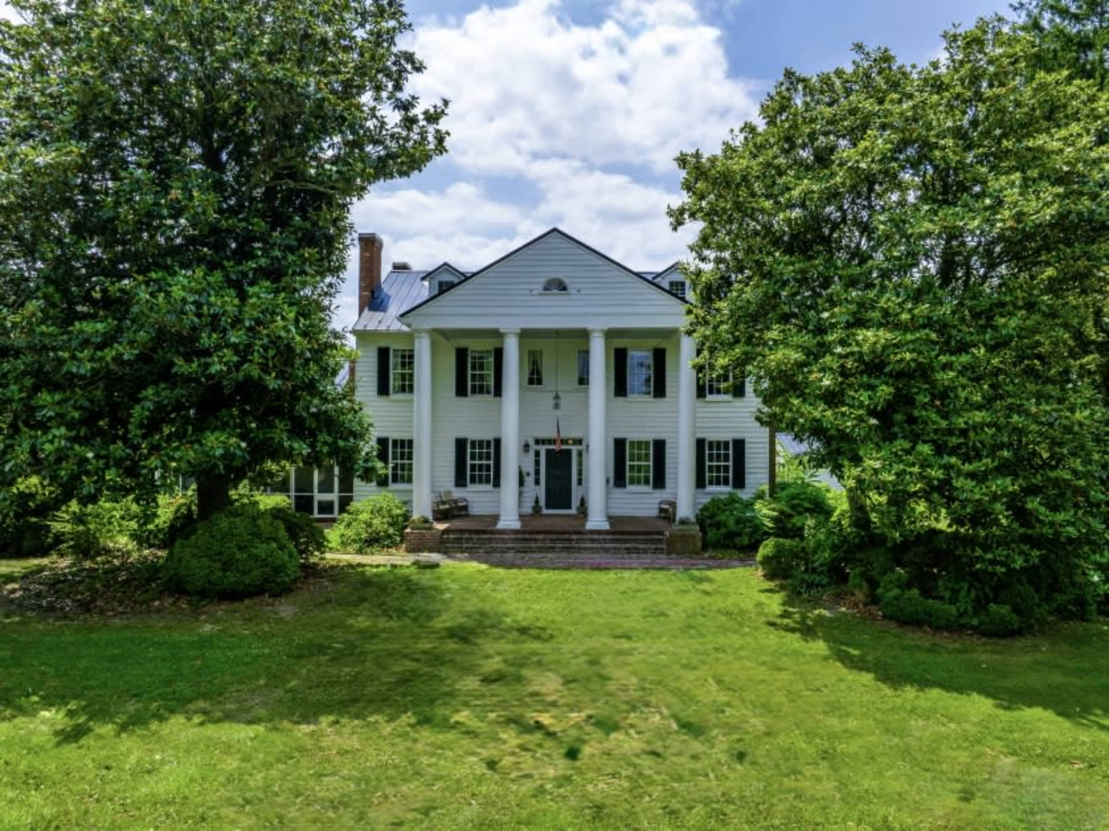 Historic Mansion & Horse Farm 30 min to DC Image in , Owings, MD