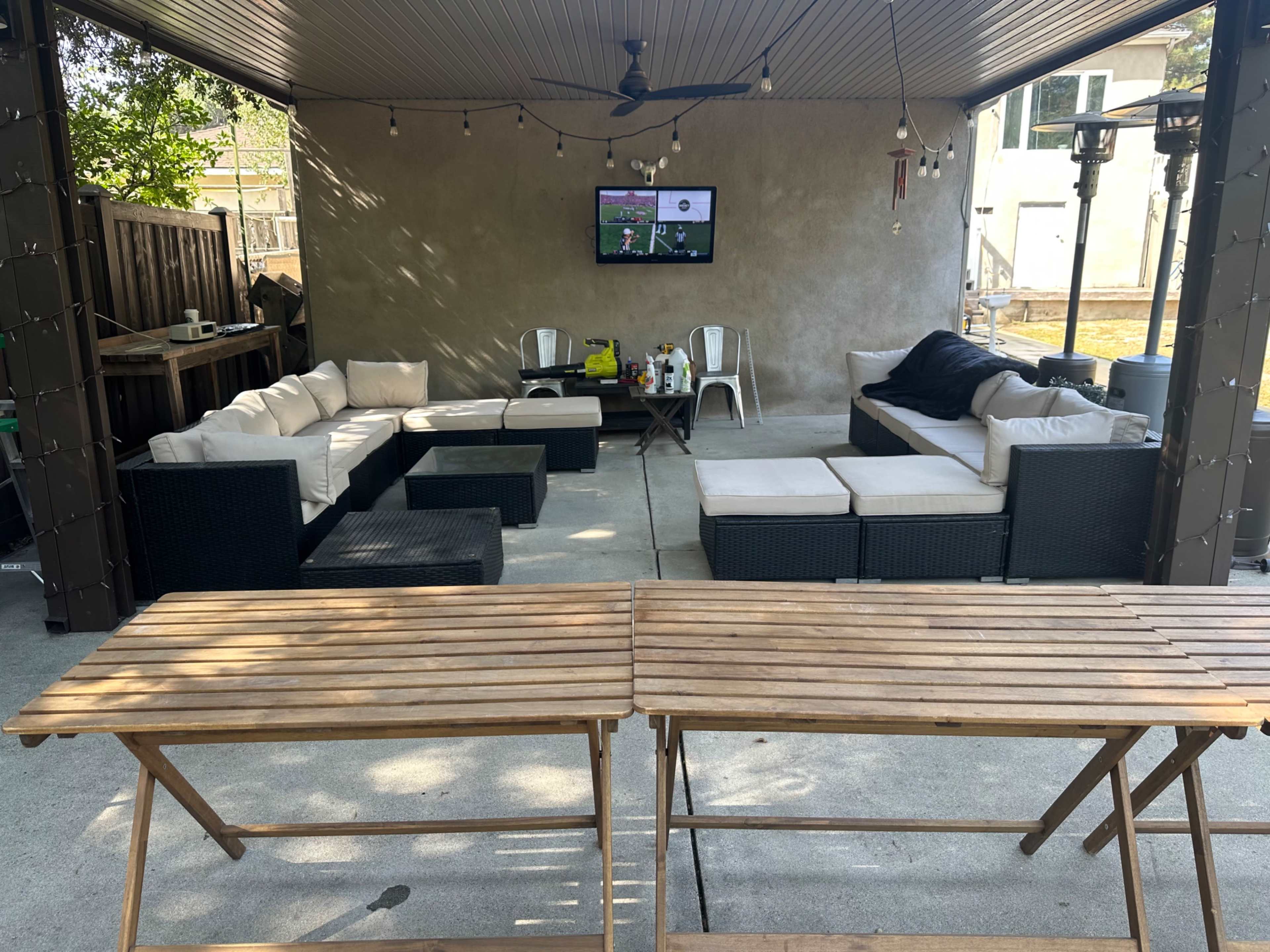 Enormous Outdoor Party / Event Space Image in Montrose, Montrose, CA