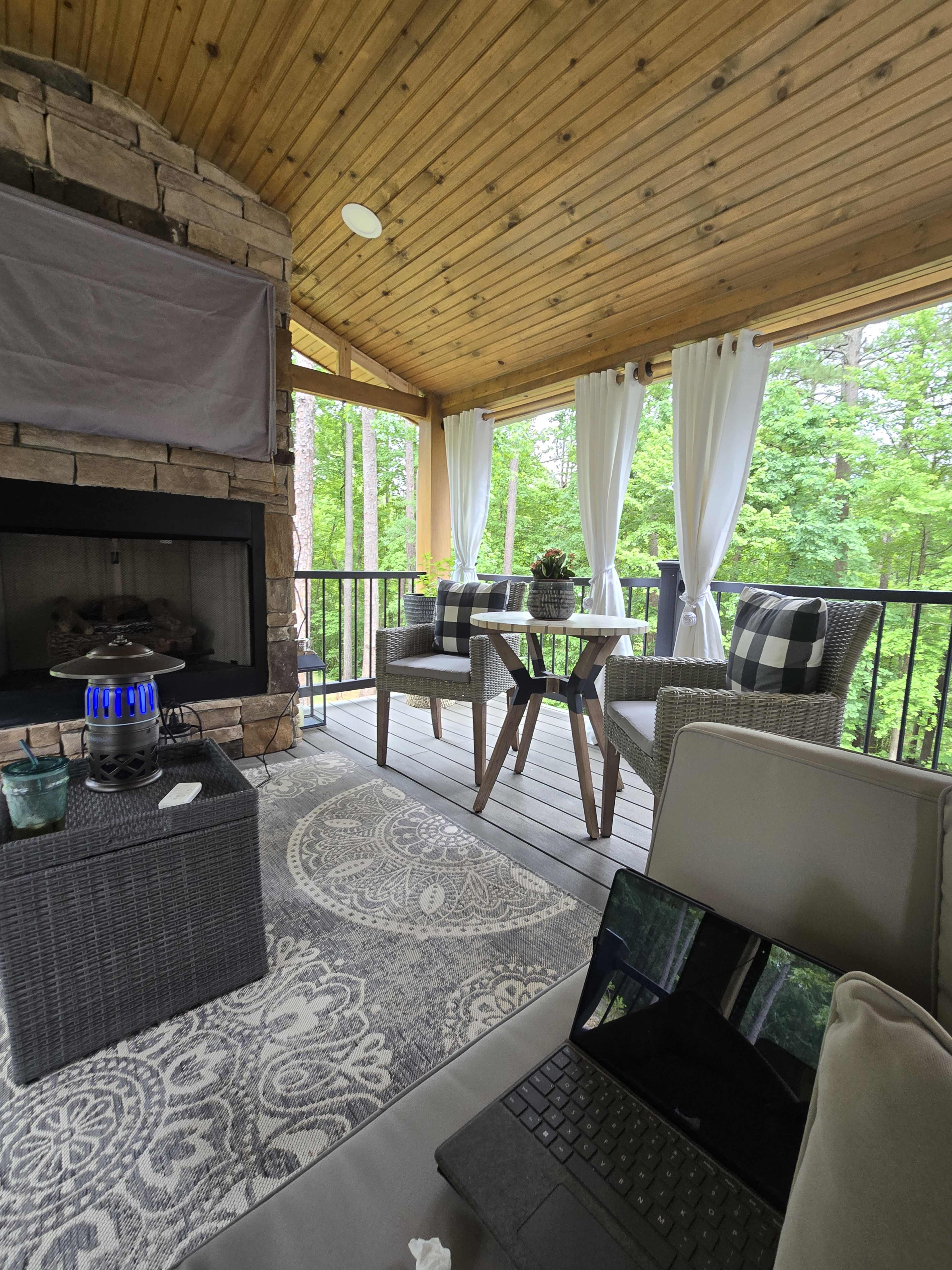 BIRTHDAYS, PHOTO SHOOTS, WEDDING PARTIES, DATE NIGHTS, STAYCATIONS, RELAX Image in Oak Hill, Covington, GA