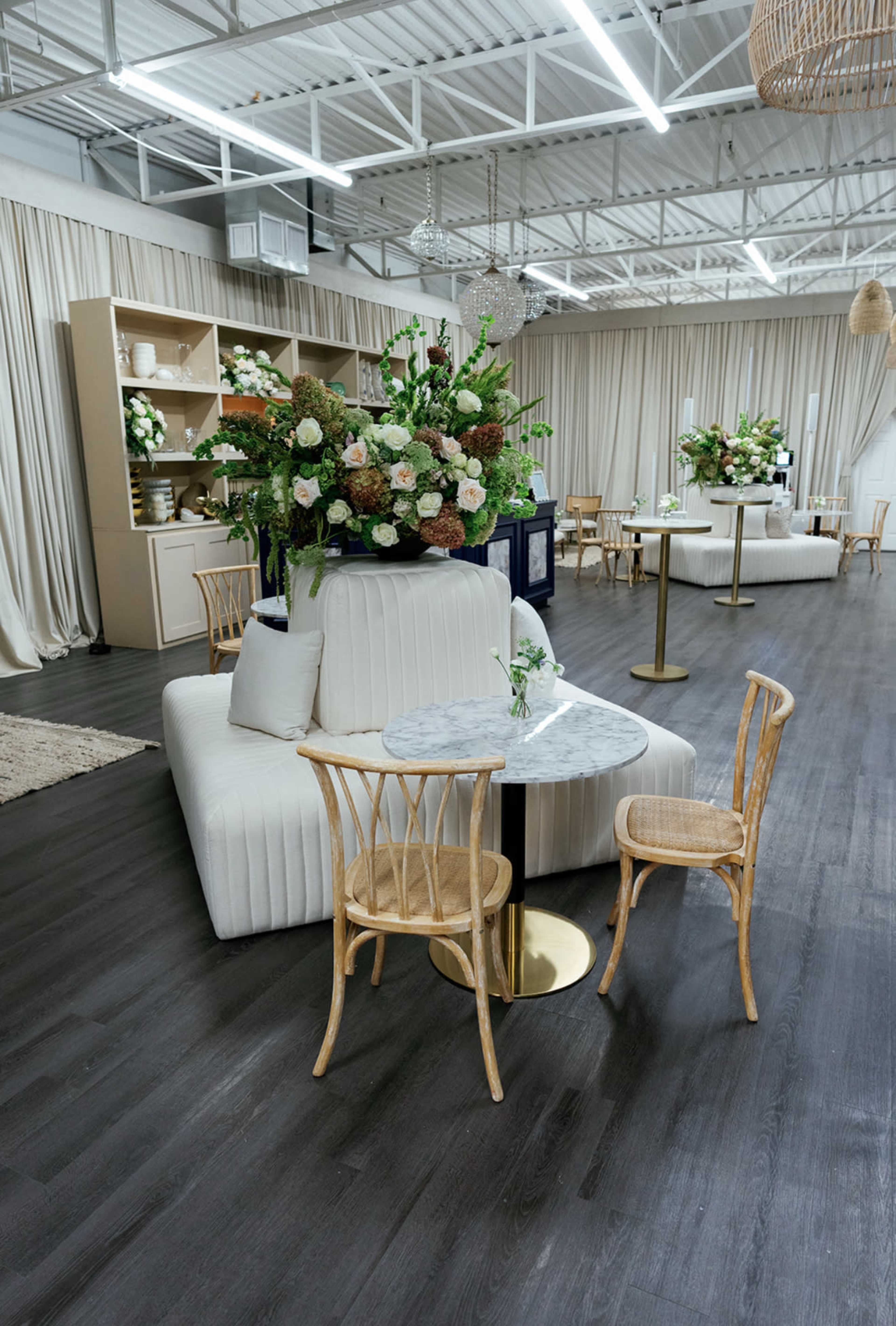 Design District Modern Showroom with Lobby Image in Dallas, Dallas, TX
