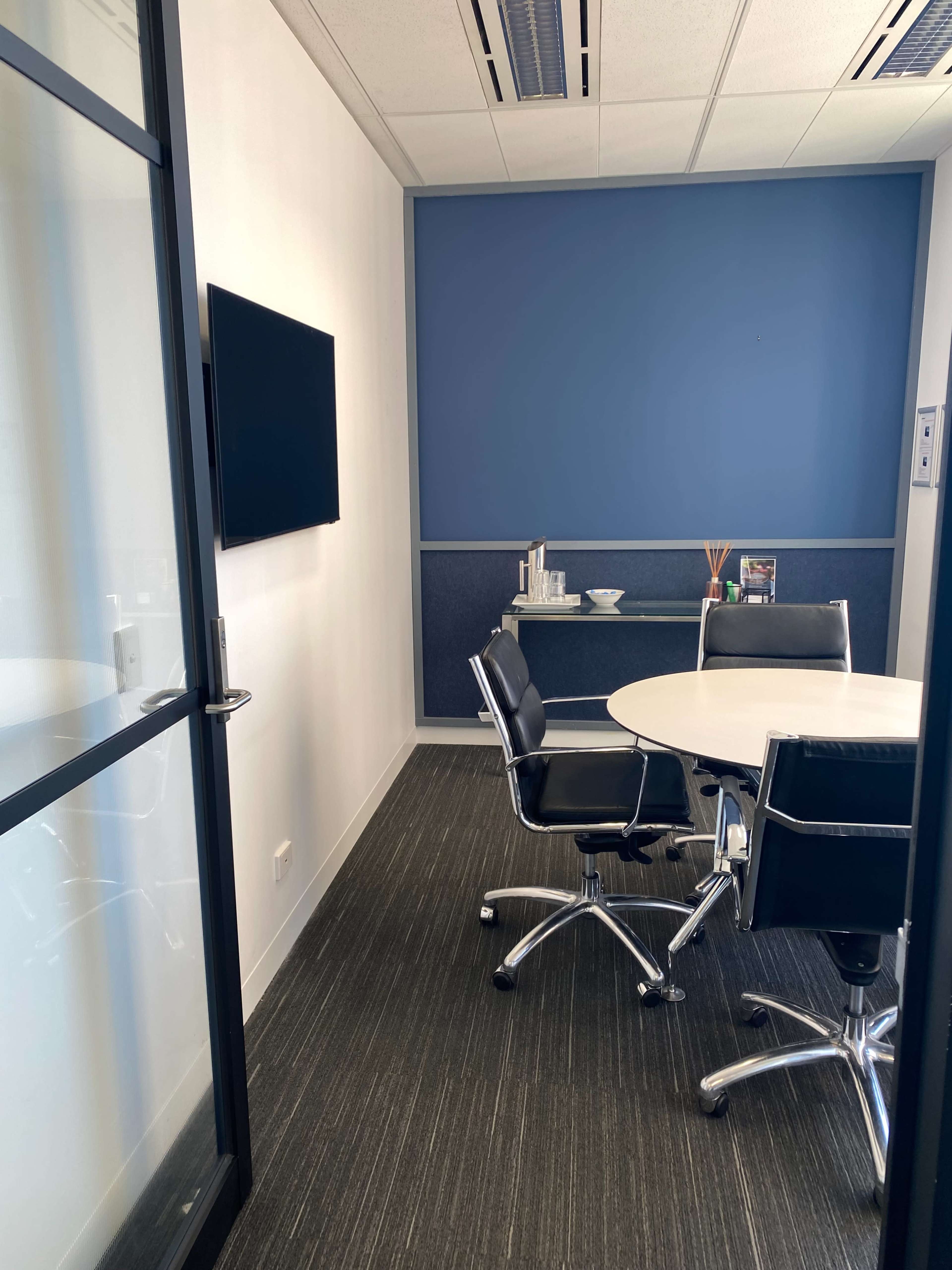Fuji I 4 person meeting room Image in Melbourne CBD, Melbourne, VIC