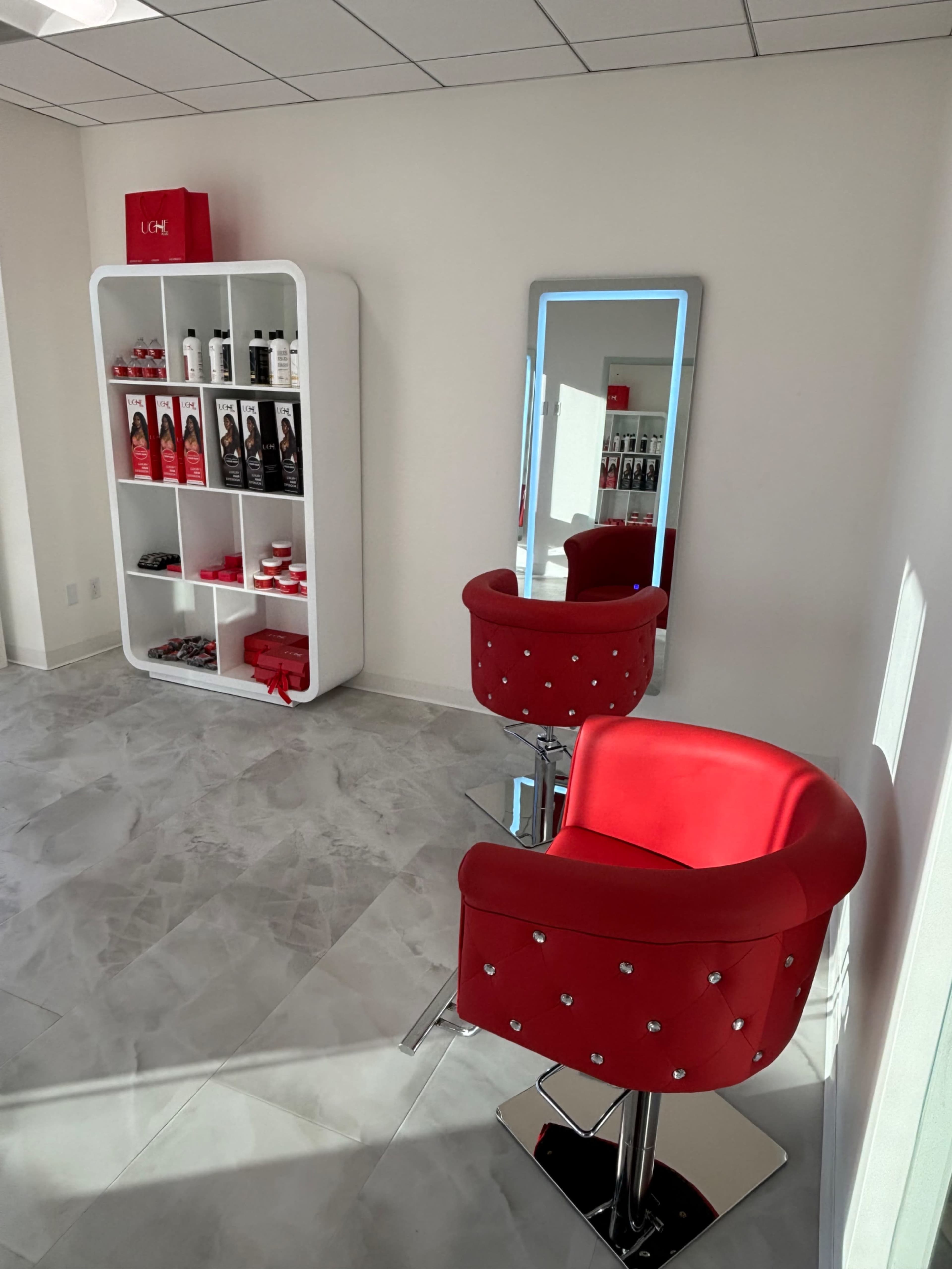 Luxury penthouse salon and wig Image in Woodland Hills, Woodland Hills, CA