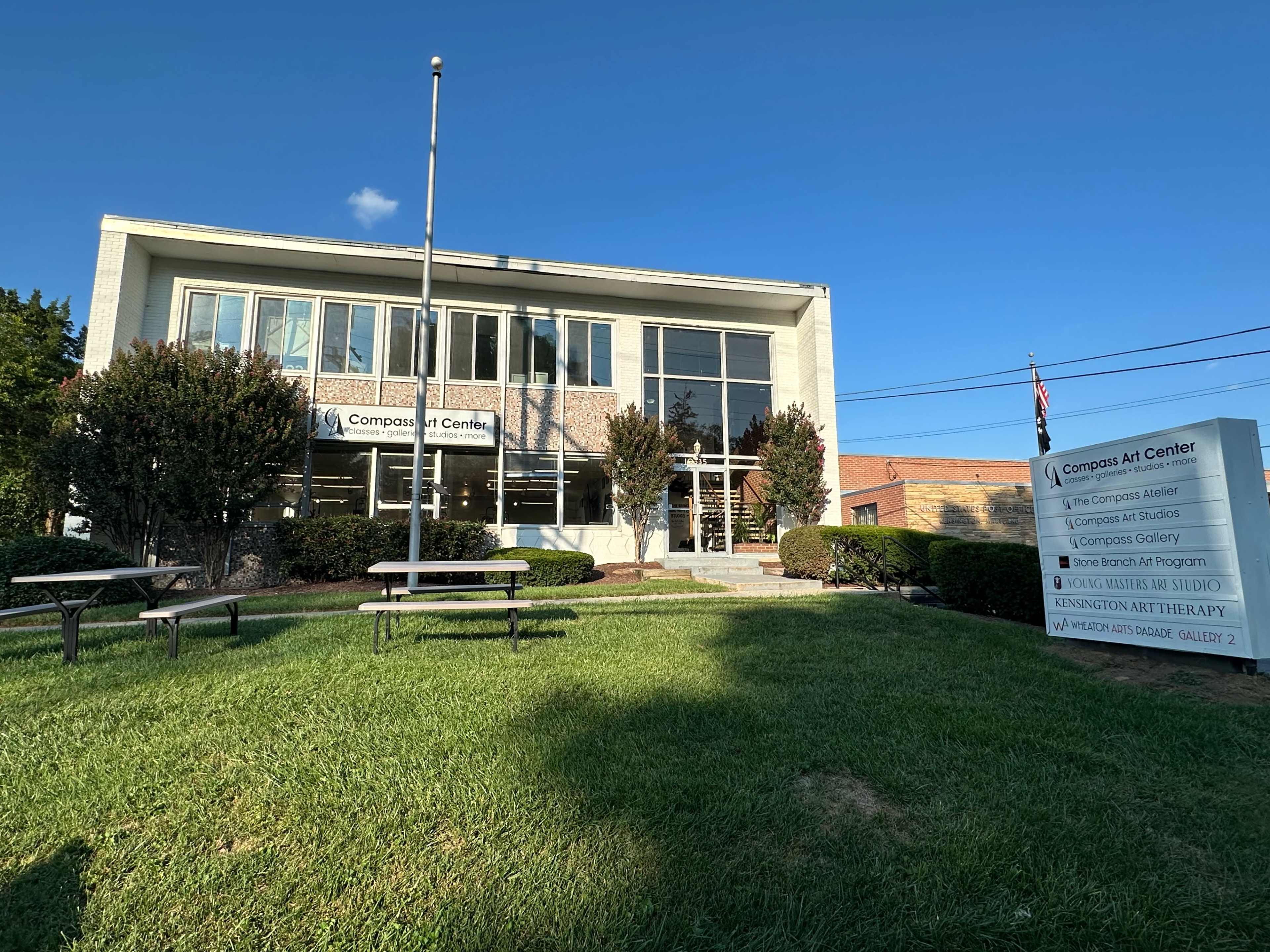 Flexible 1200-sq-ft Room in Bustling Art Cener in Walkable Downtown Suburban Neighborhood Image in Kensington, Kensington, MD