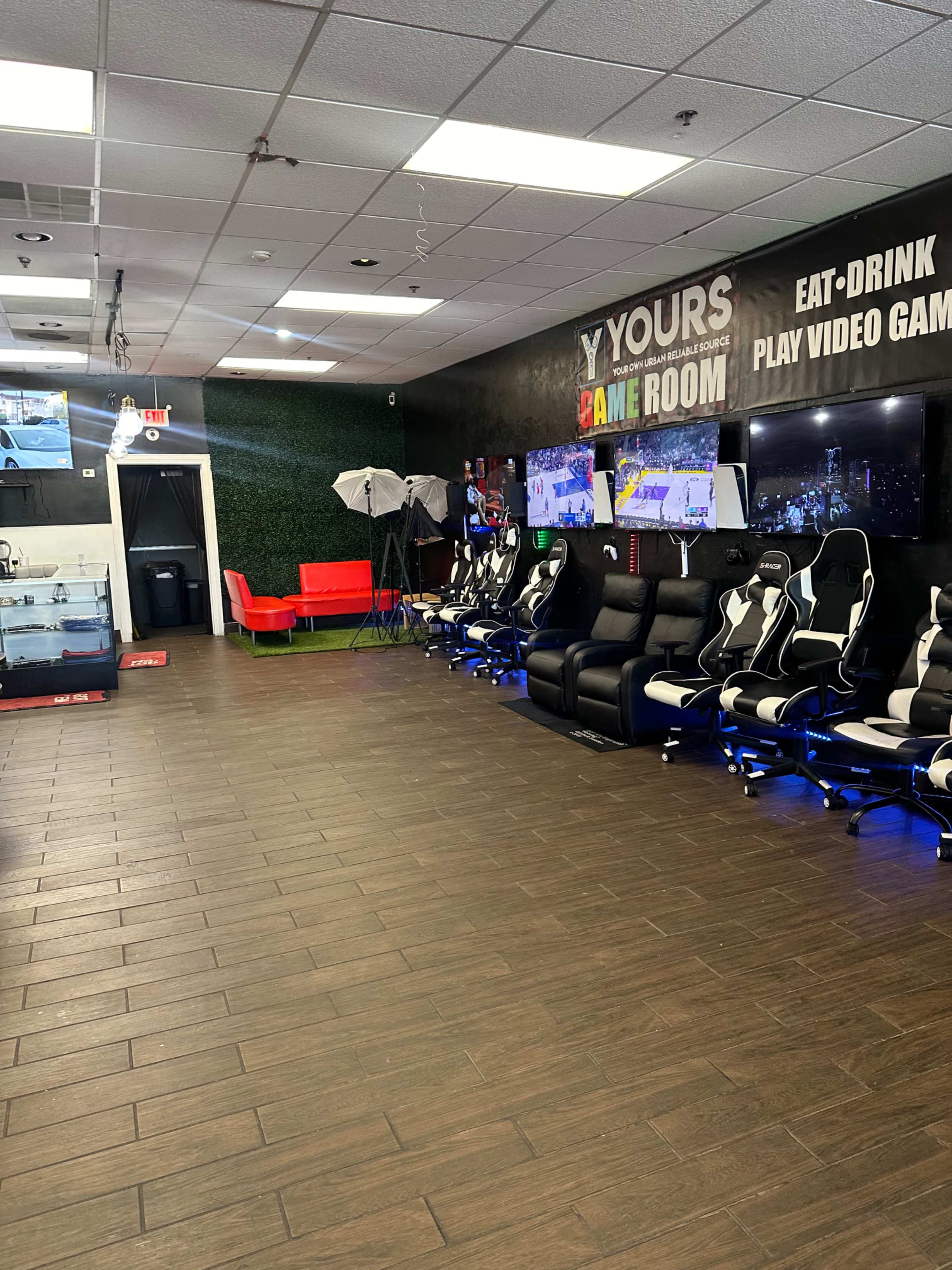 YoursGameRoom Image in Proviso Township, Maywood, IL