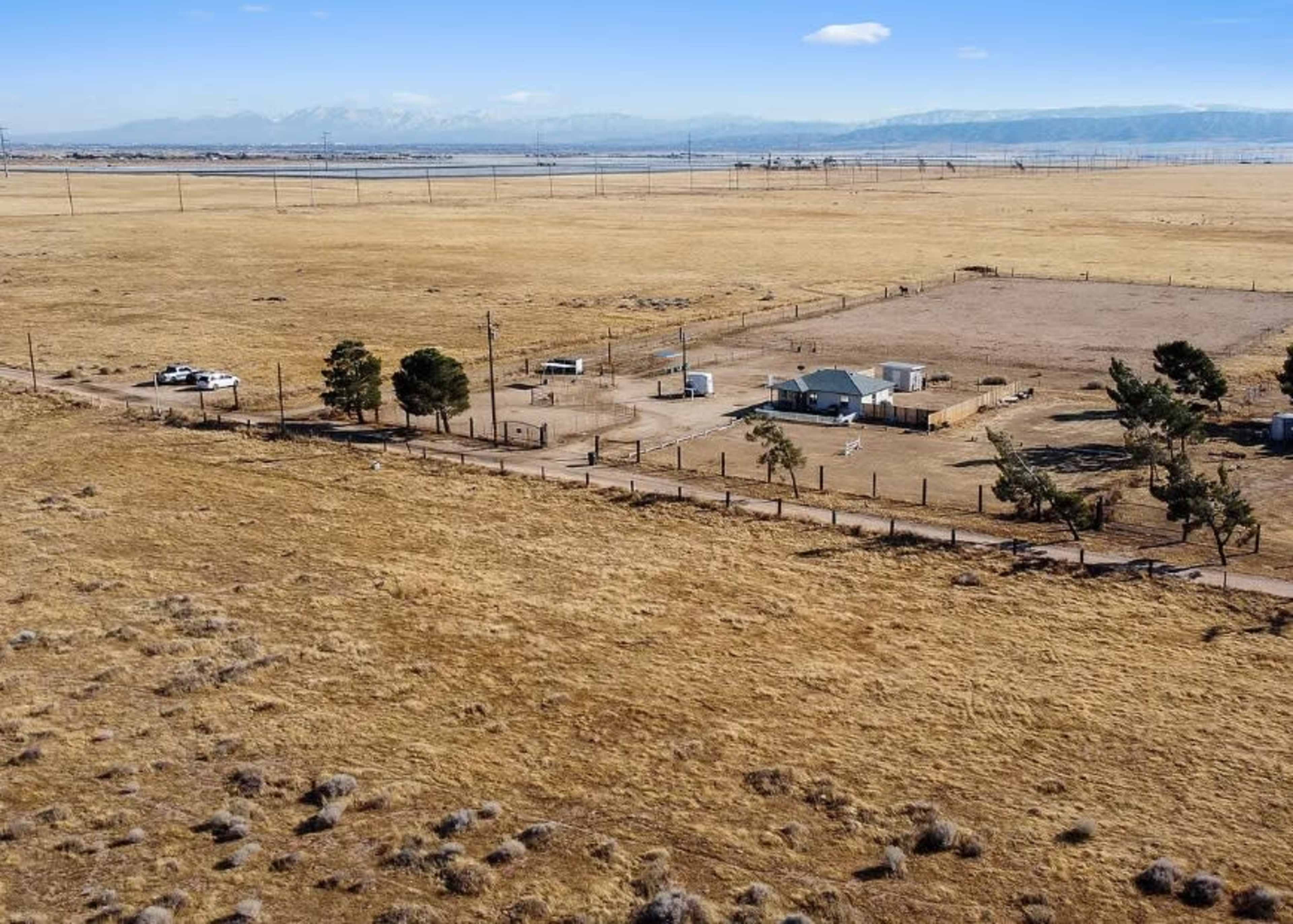 Discount to film students! Can host 100+. Home on 5 acres Image in , Lancaster, CA