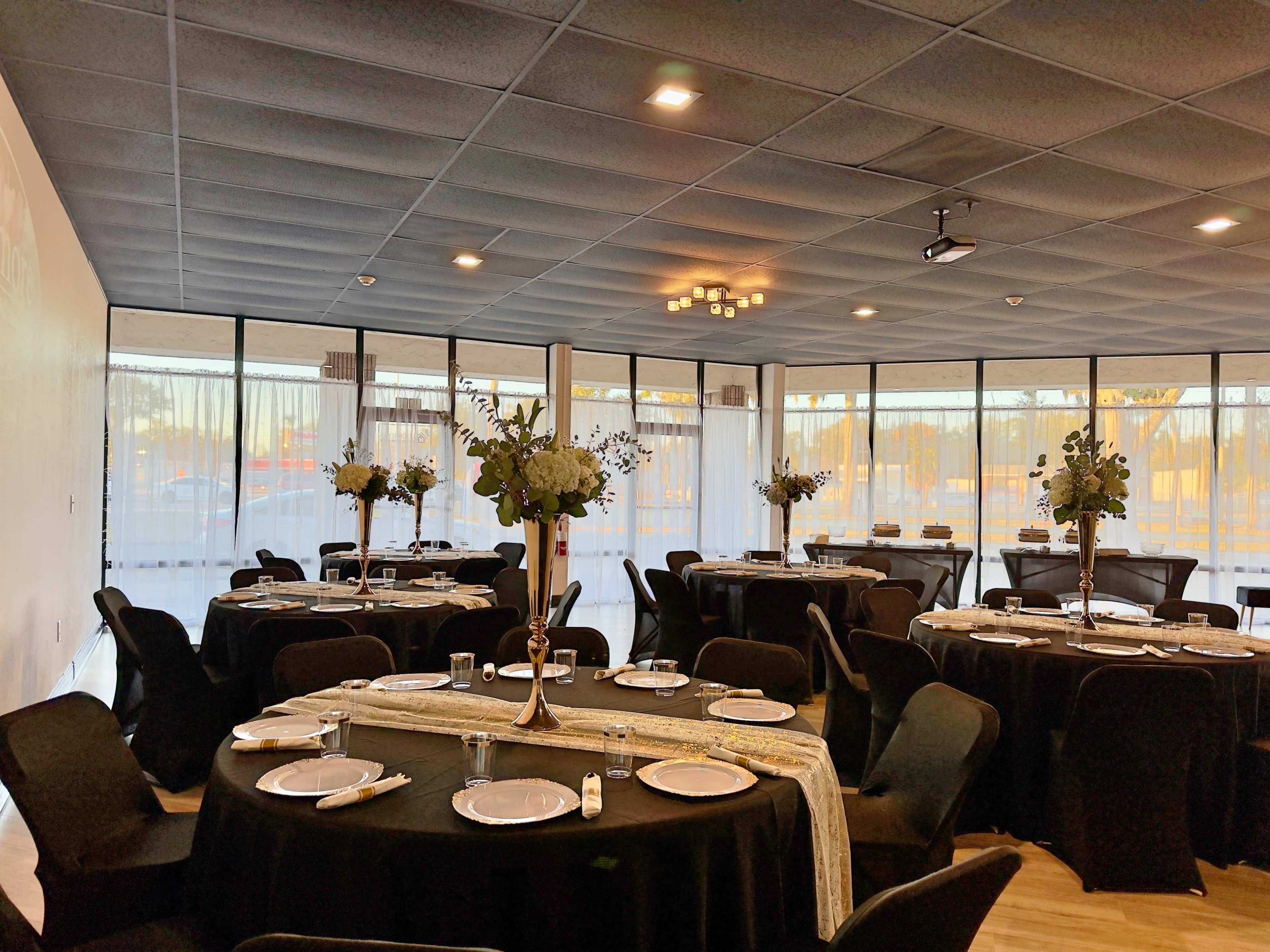 Elegant Ballroom & Event Space for Private Parties, Classes & Celebrations Image in Ocala, Ocala, FL