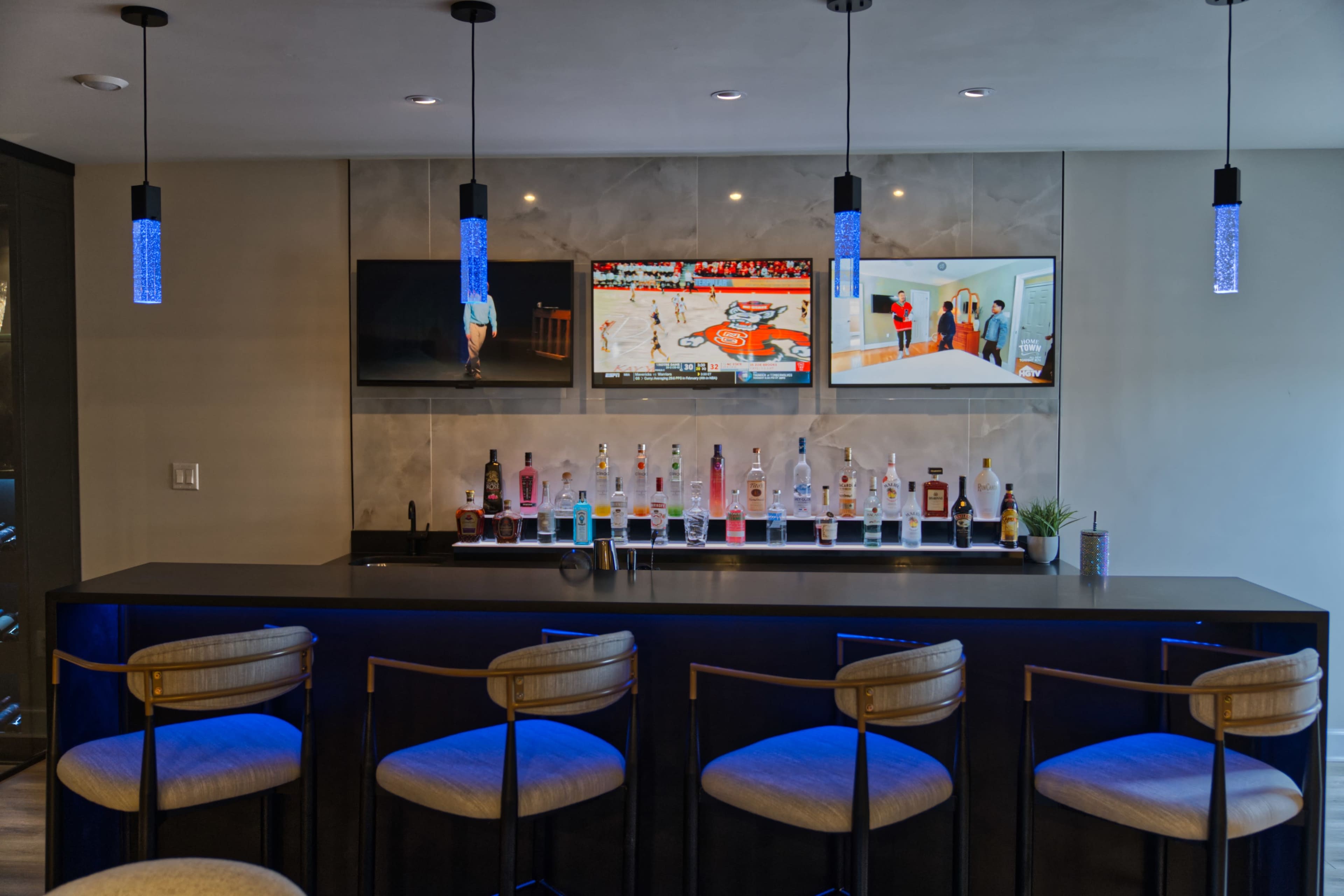 Modern Luxury Lounge with Wine Room – Perfect for Intimate Events Image in Greater Upper Marlboro, Bowie, MD
