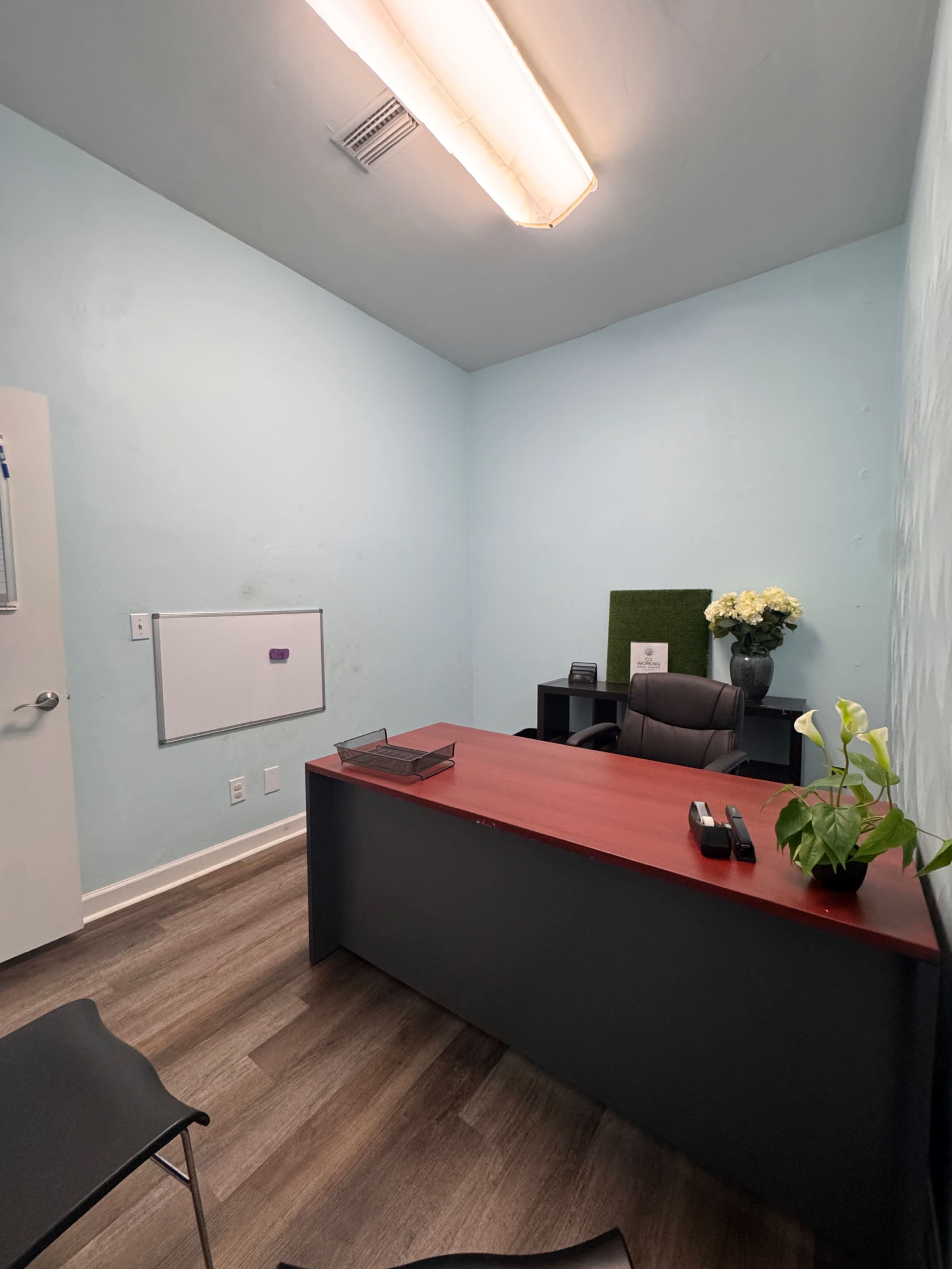 Co-Working Meeting Space Room C Image in Northwest, Virginia, VA