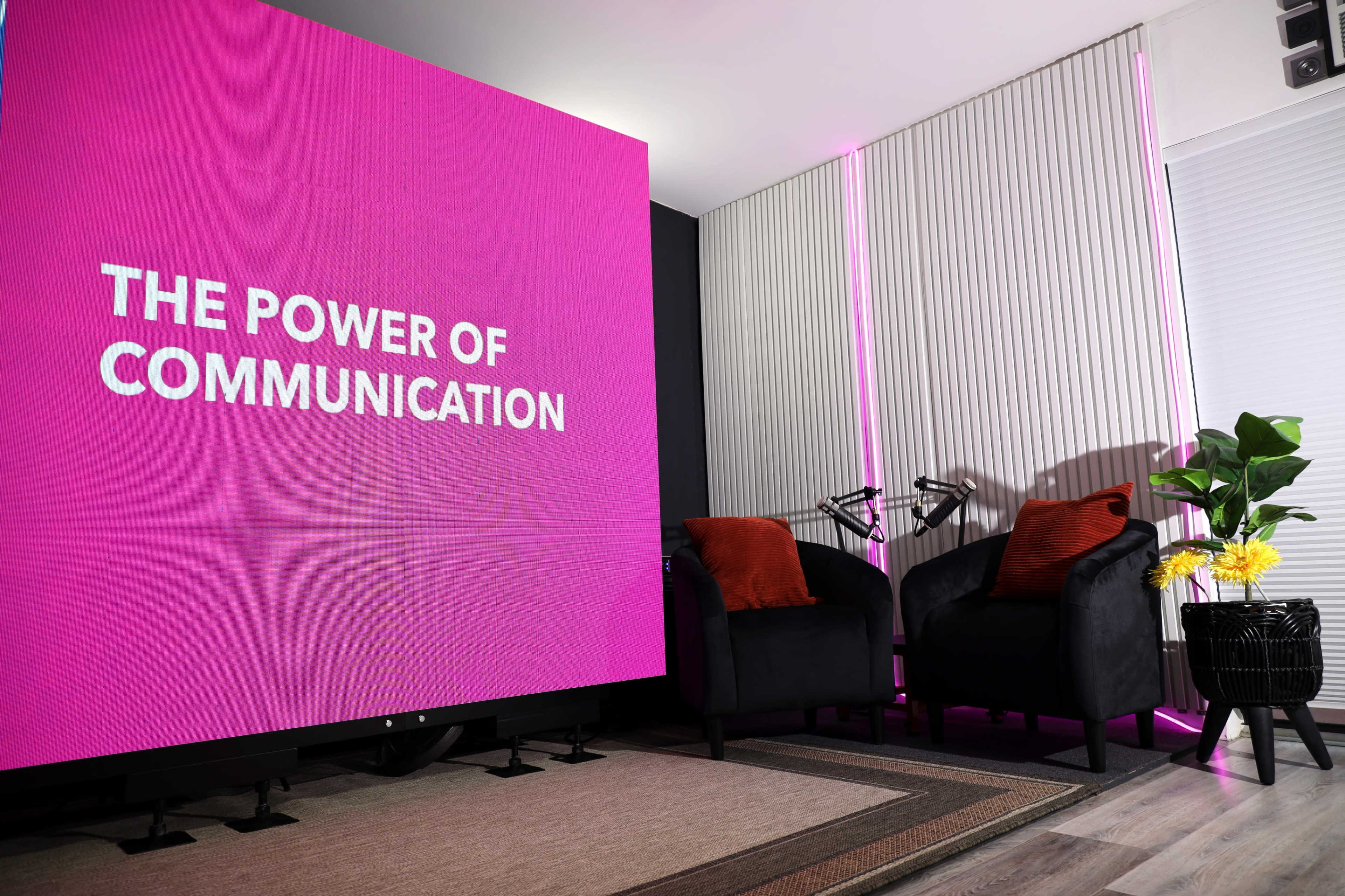 Innovative Multi-Use Video & Creative Home Studio Space Image in Middle River Terrace, Fort Lauderdale, FL