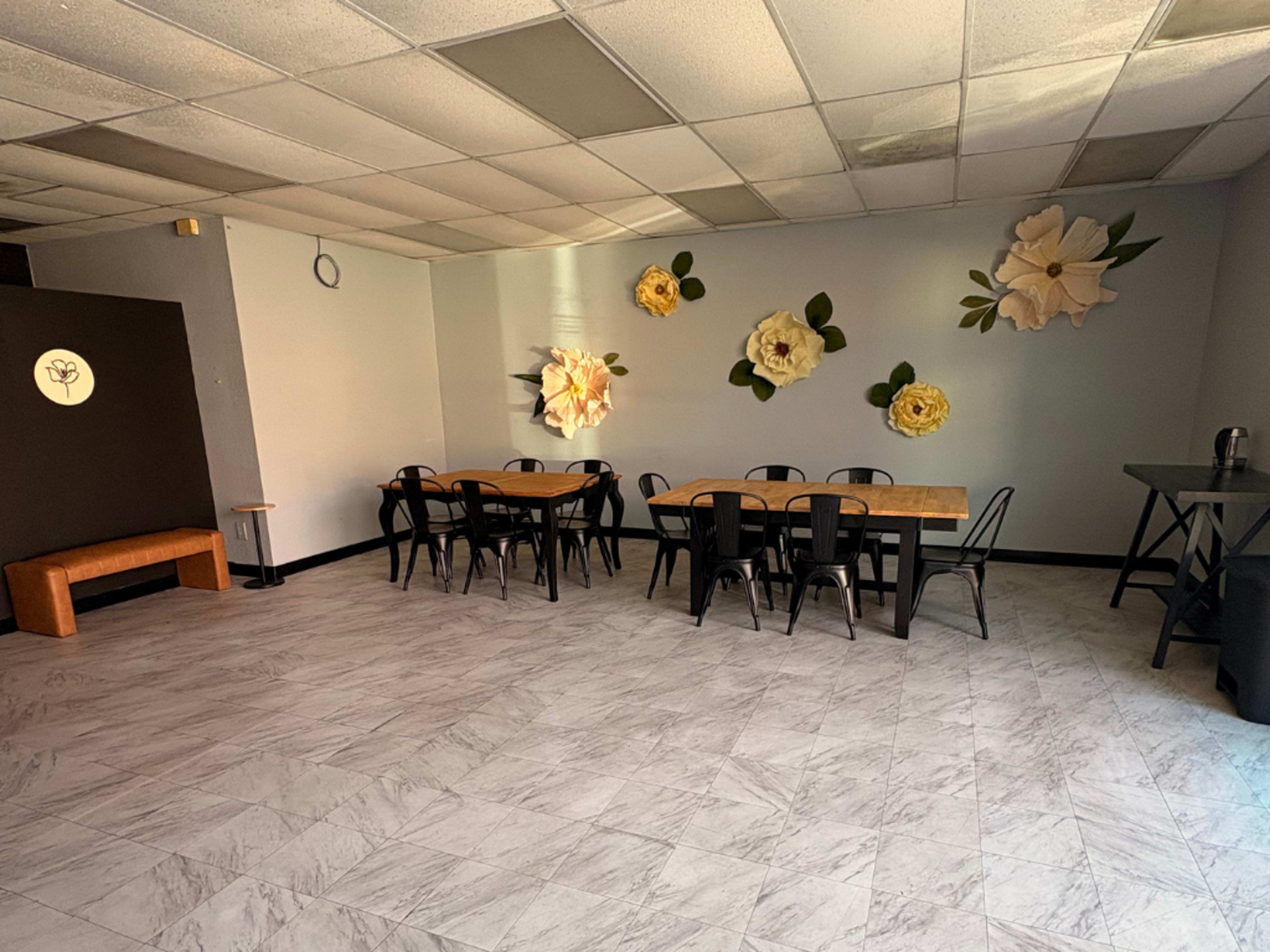 Bright Creative Studio with Floral Art Walls in Central Valley Image in Modesto, Modedsto, CA