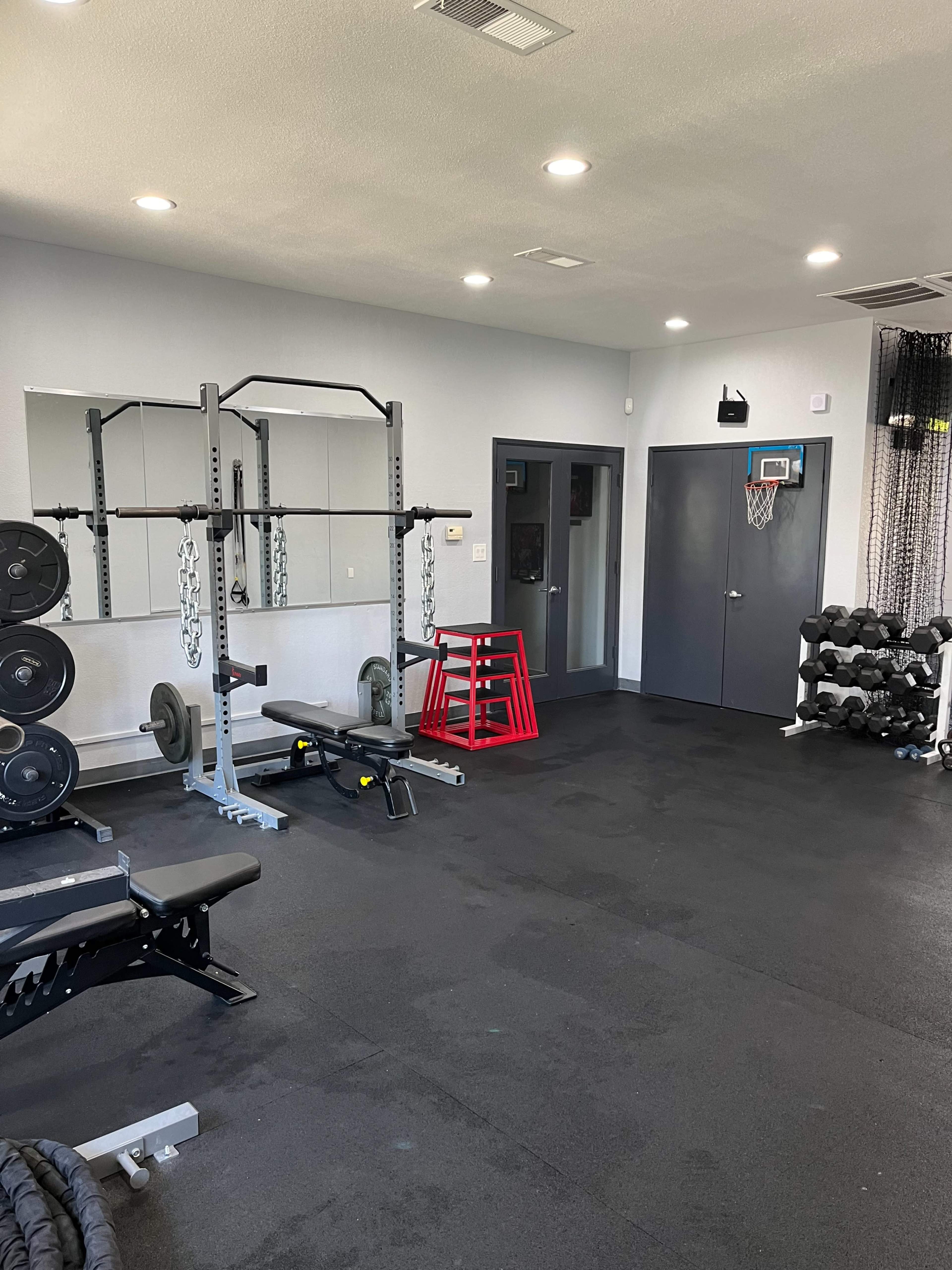 Private Gym in Commercial Area Image in Fresno, Fresno, CA