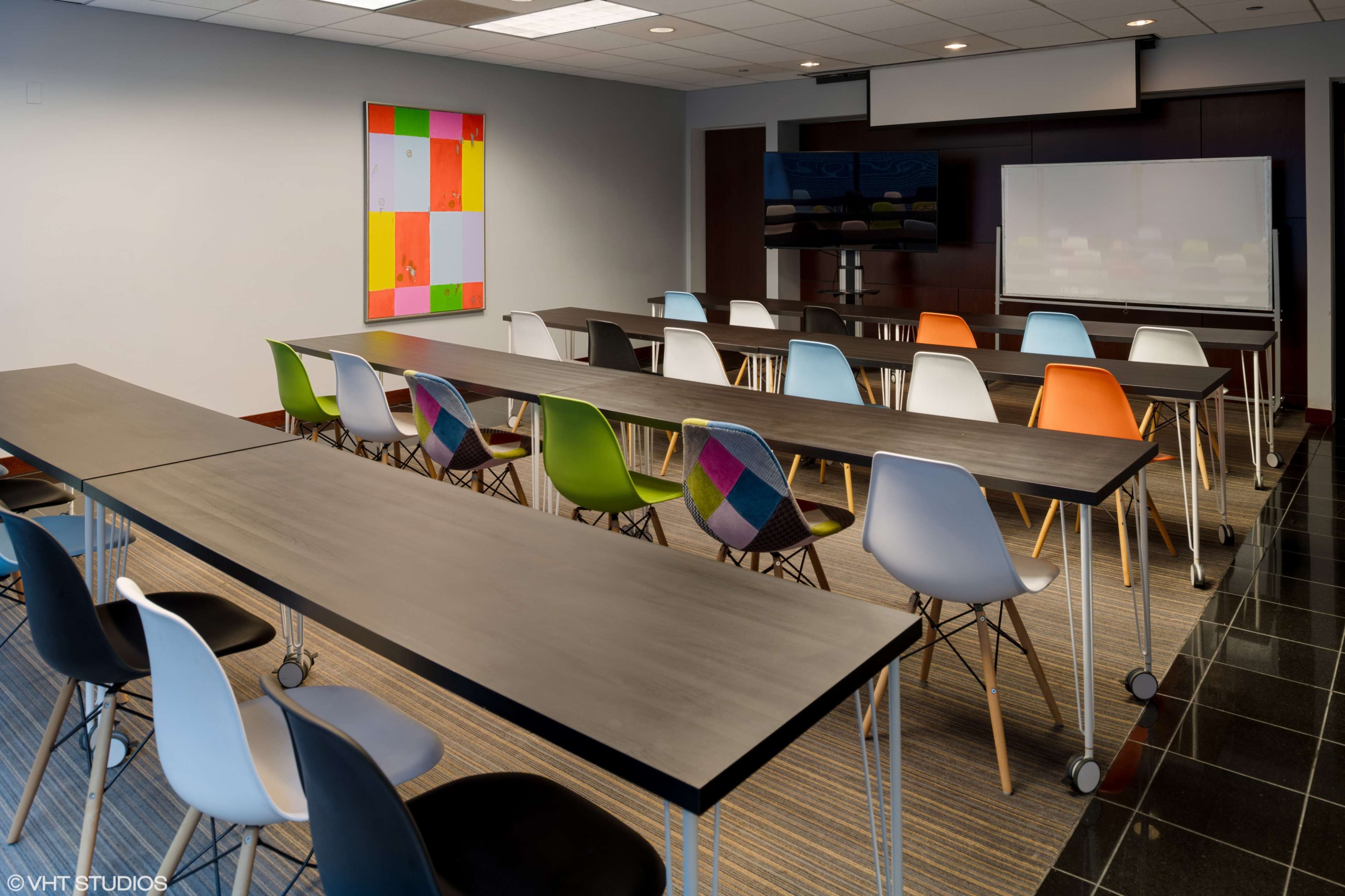 Large Training Room Located on Chicago's Prestigious Michigan Avenue ...