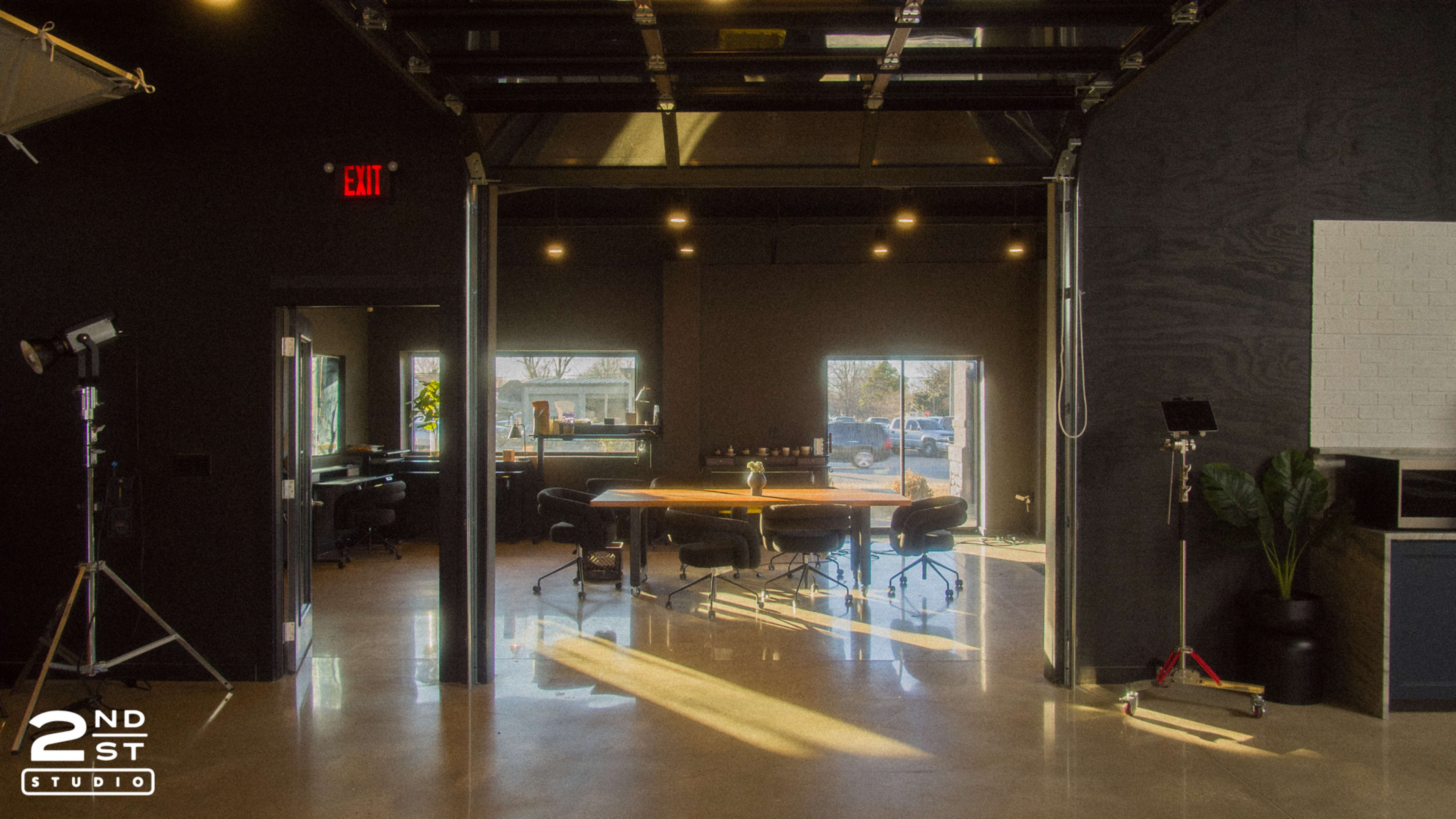 Modern Meeting Space & Studio Image in Rogers, Rogers, AR