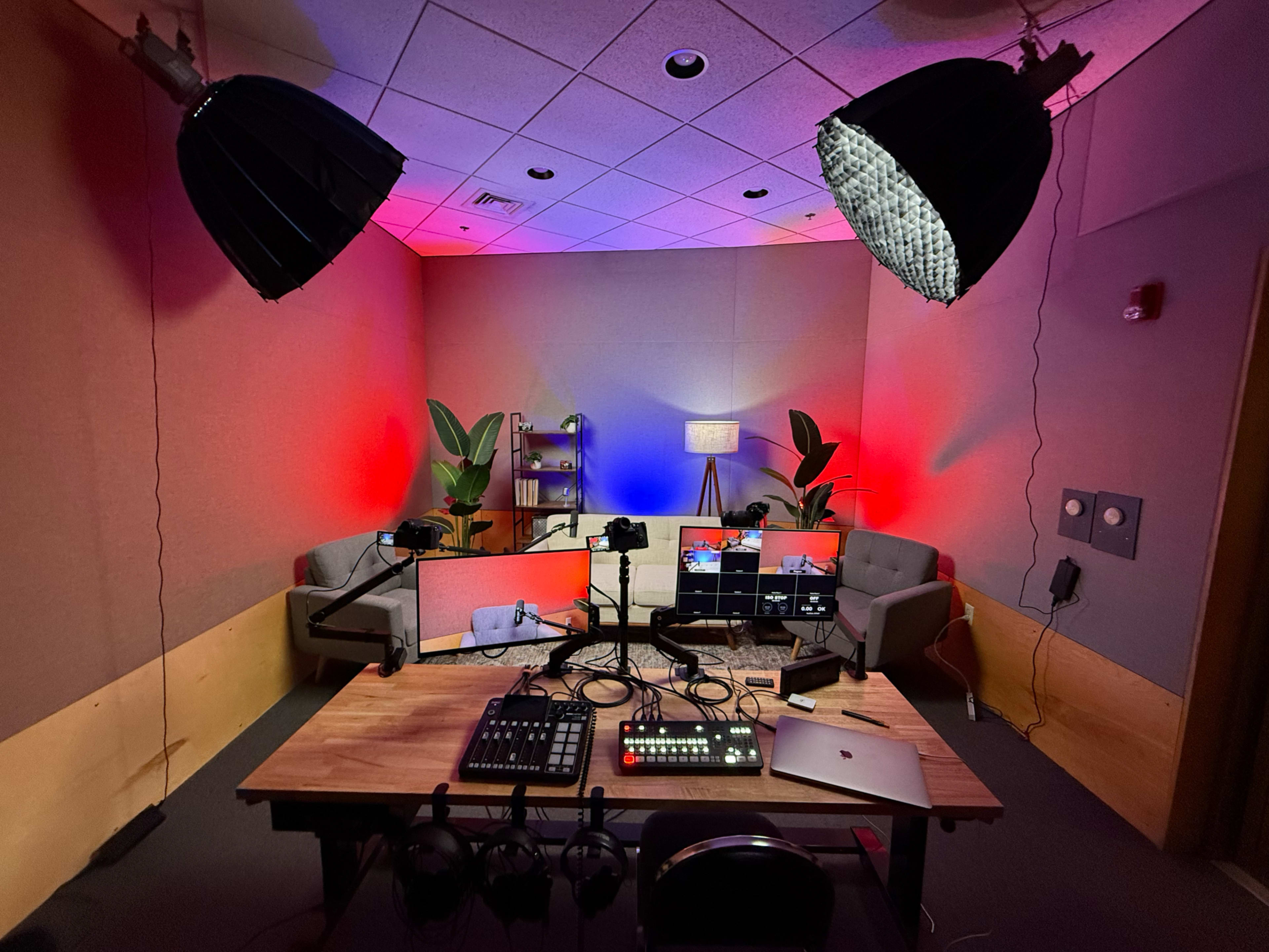 Video Podcast Studio - Full Service - Same Day Delivery Image in Downtown, Richond, VA