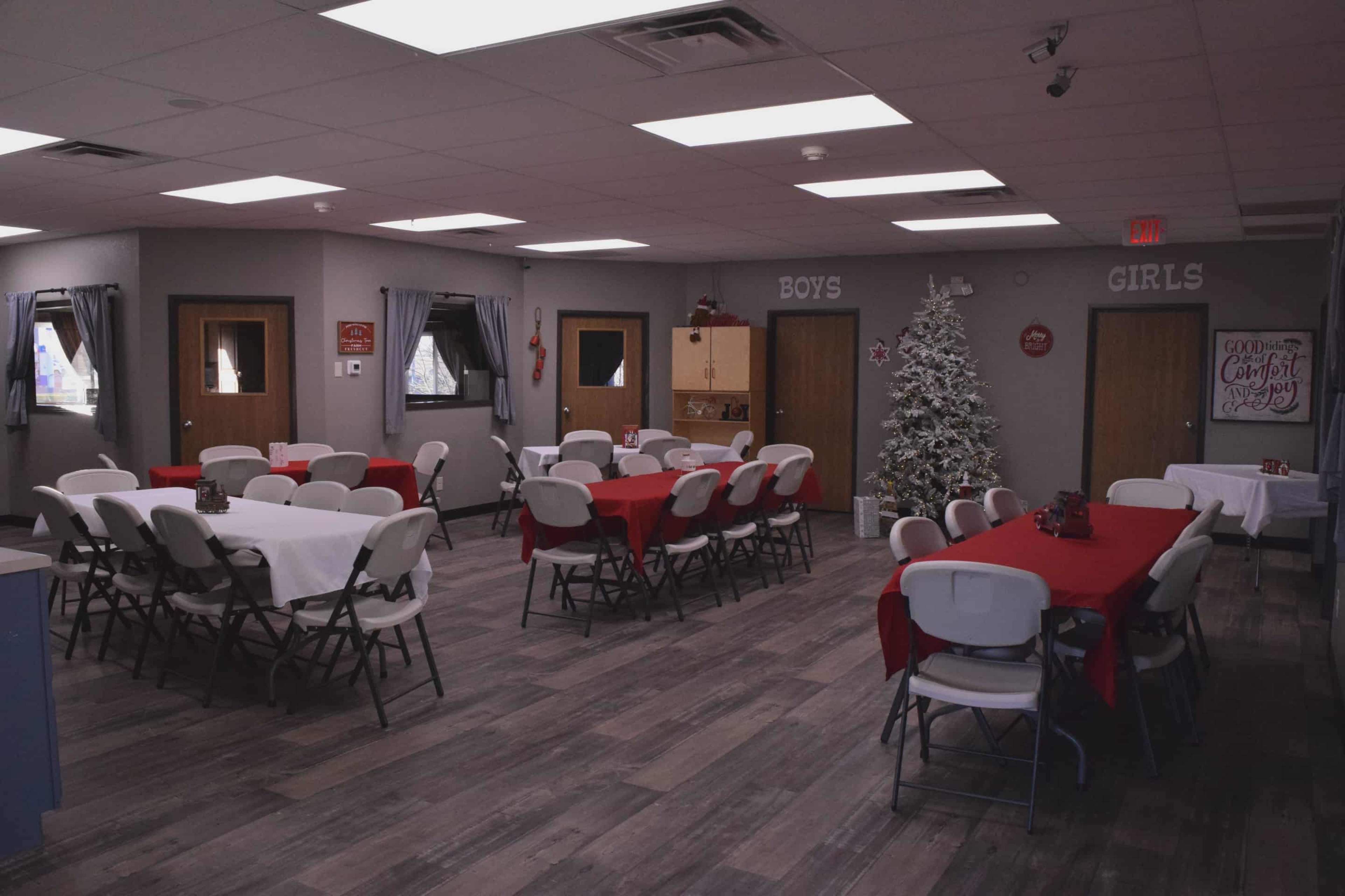 Meeting Room w/many options Image in Tea, Tea, SD