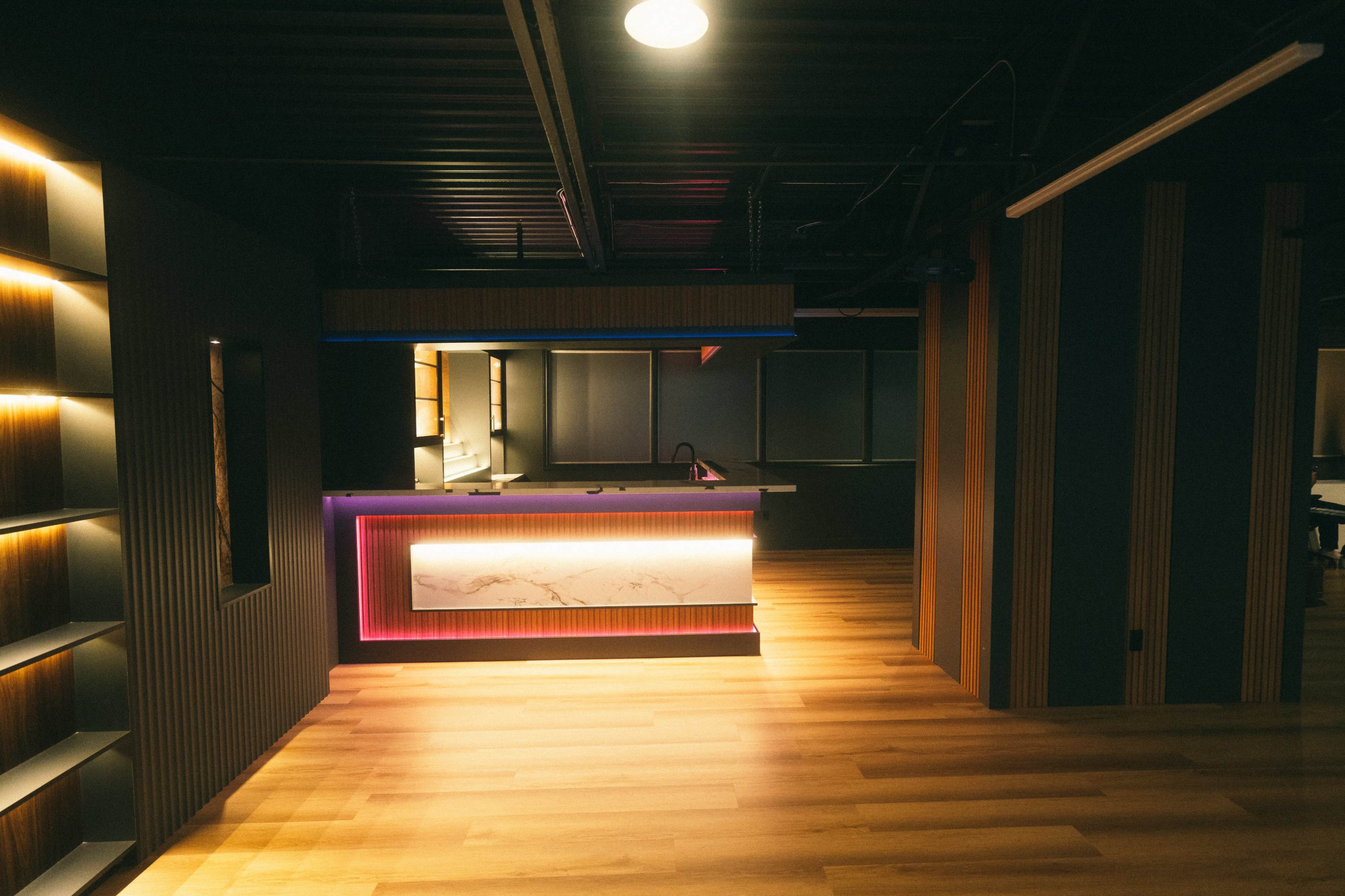 Meeting Lounge with Pool Table Image in Clairville, Toronto, ON