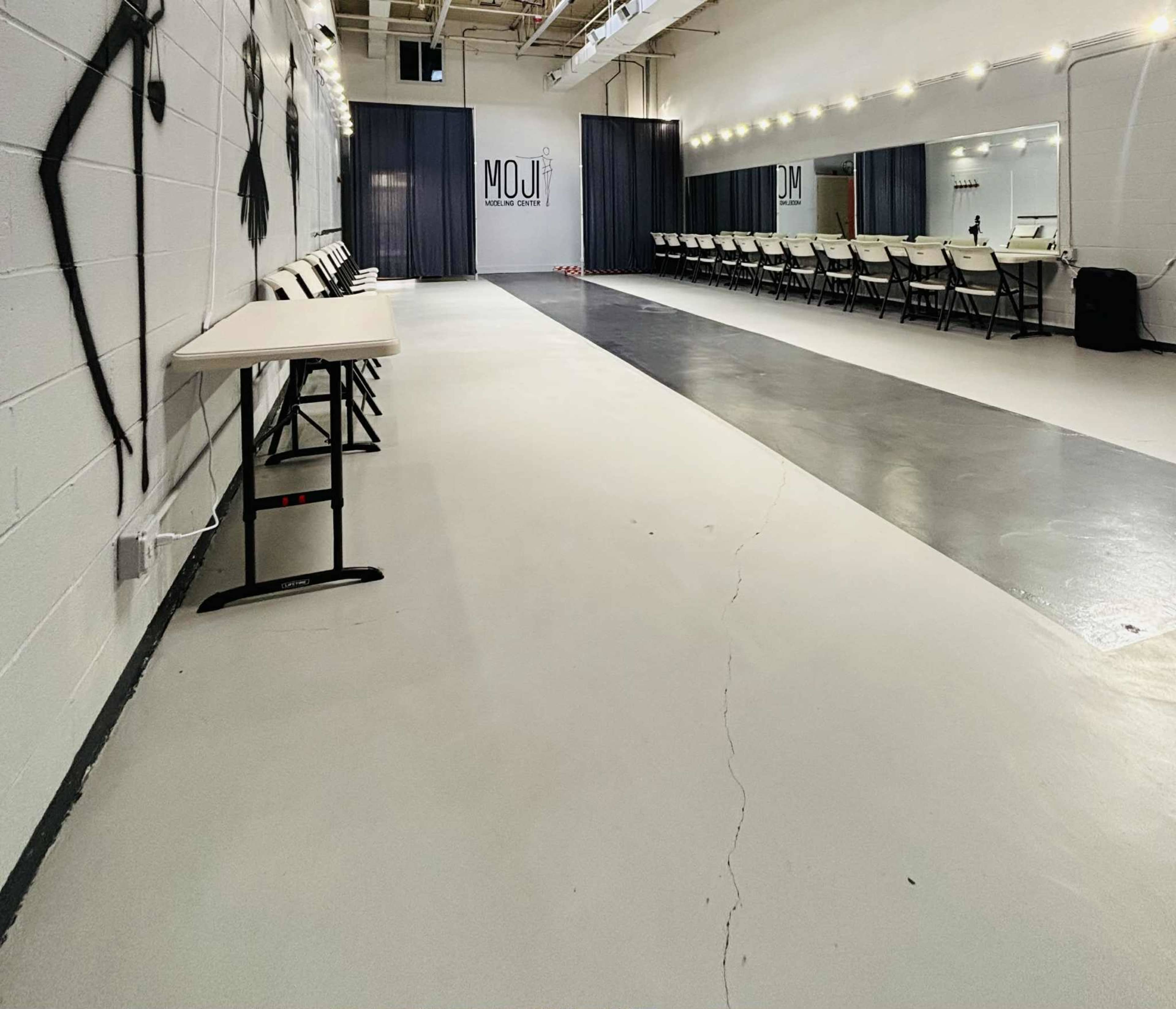 Loft in suburban Image in Northfield Township, Glenview, IL