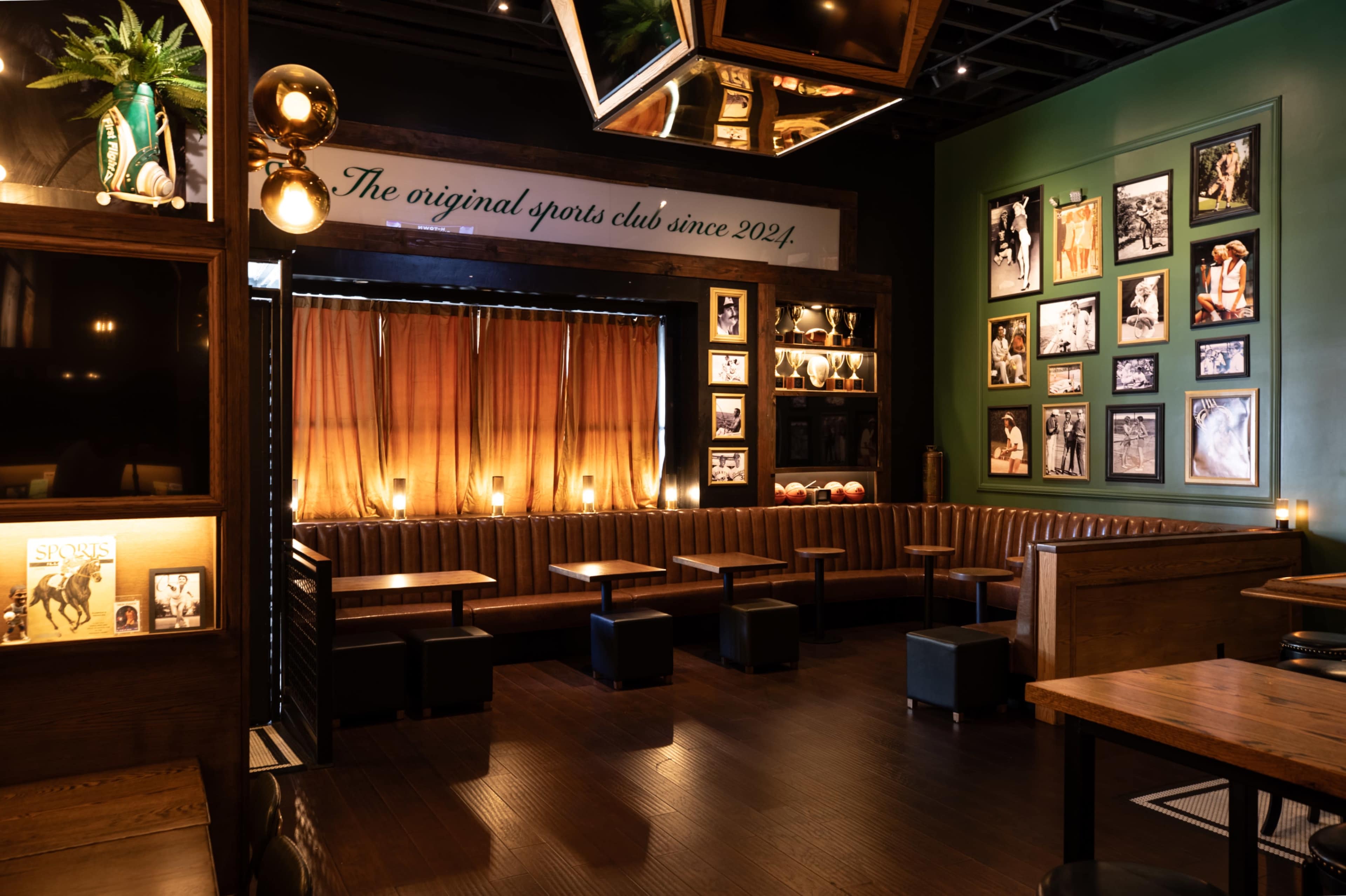 Classic, Nostalgic, Elevated, Hollywood, Restaurant/ Bar Image in Hollywood, Los Angeles, CA