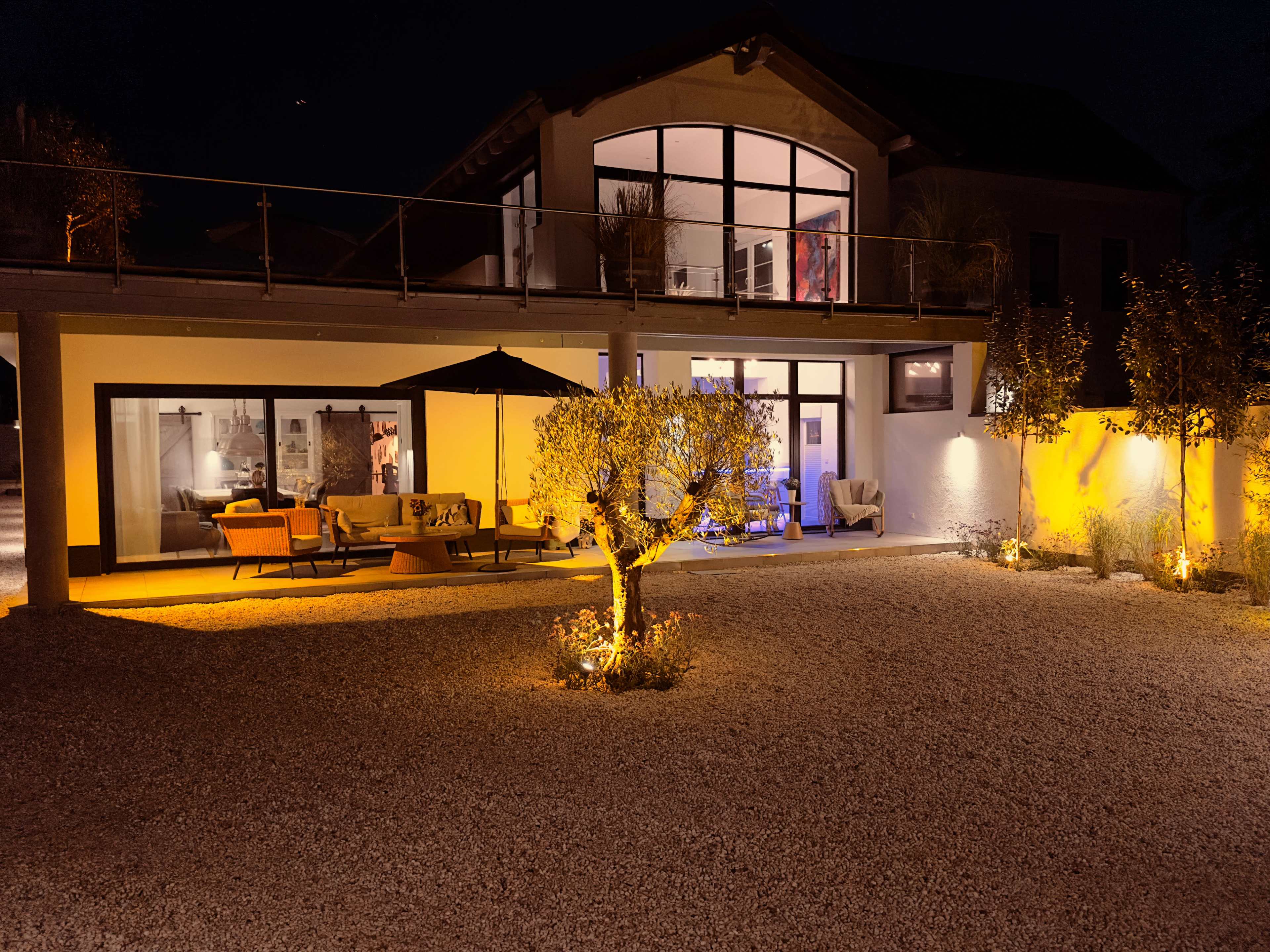 Luxus-Spa, Bar, Weinkeller & Billard Image in , Leverkusen