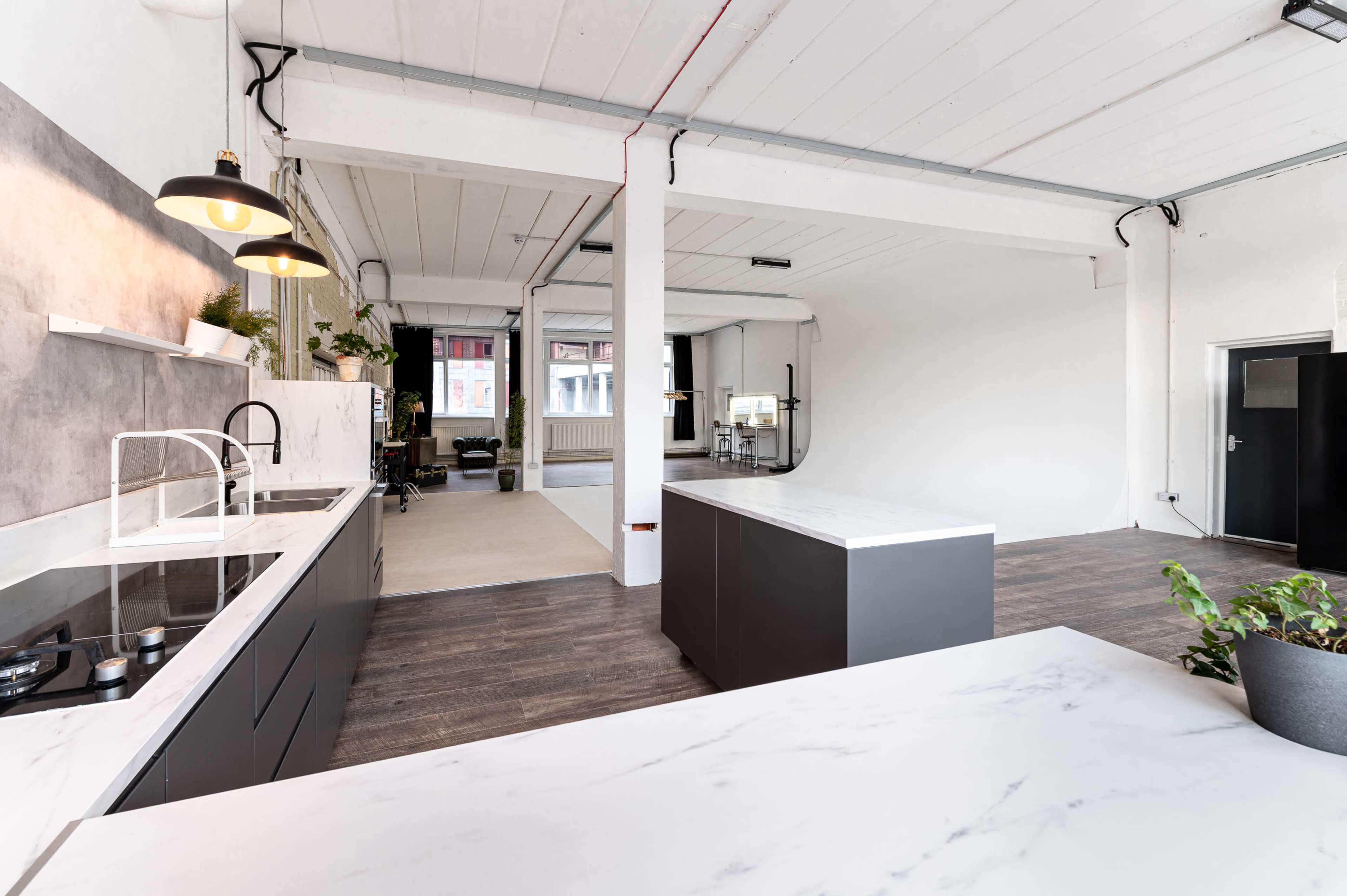 *Open Late* Modern Studio With Kitchen For Events Image in Whitechapel, London, 