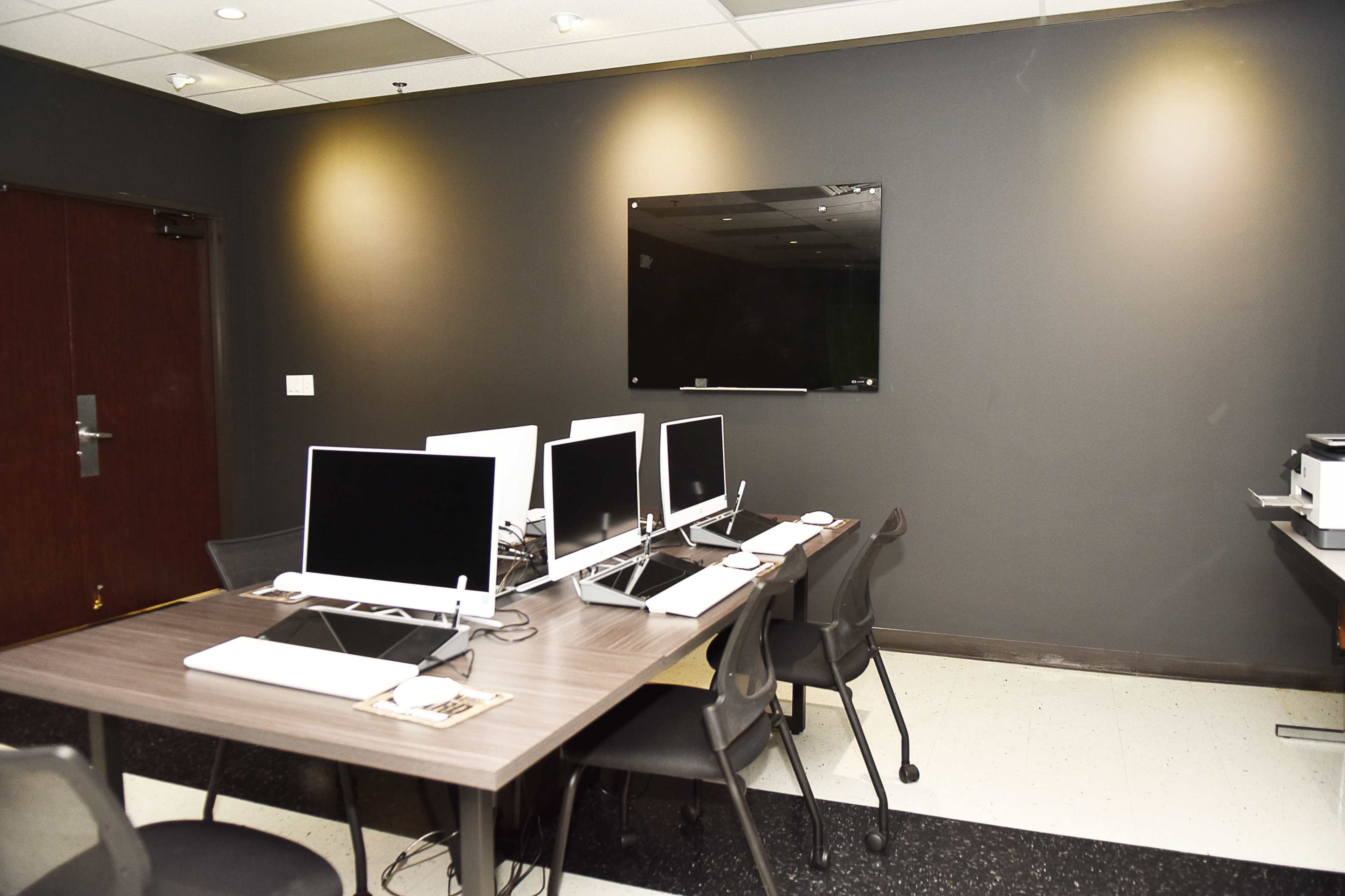 Third Ward Multipurpose Center With Creative Studio, LED Wall, T- Shirt Press Machines, Podcast Equipment, Computer Station, Video Recording, Full Gym, & Classrooms Image in MacGregor, Houston, TX