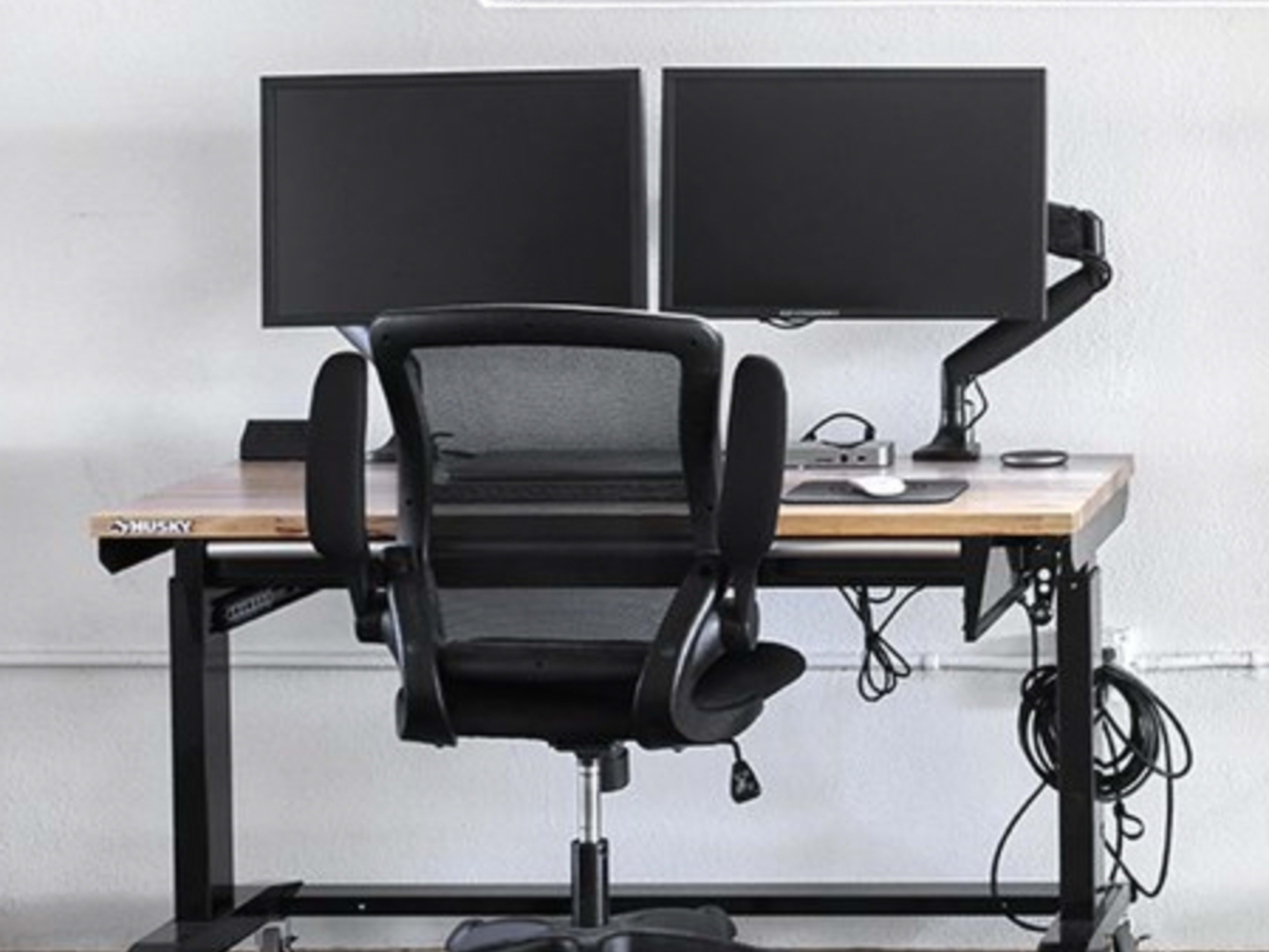 Digital Station w M3 MacBook Pro Max