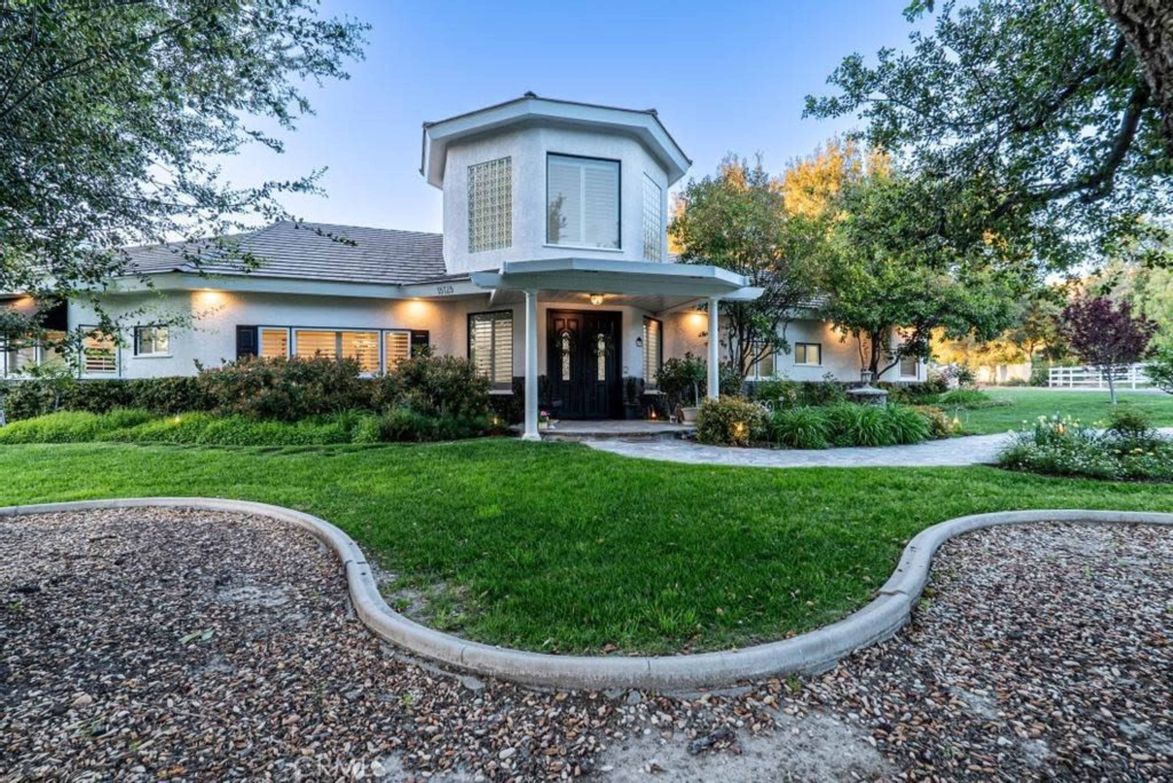 Expansive Outdoor Space with Pool, Lawn, Bridge and Amazing Scenery. Image in Canyon Country, Santa Clarita, CA