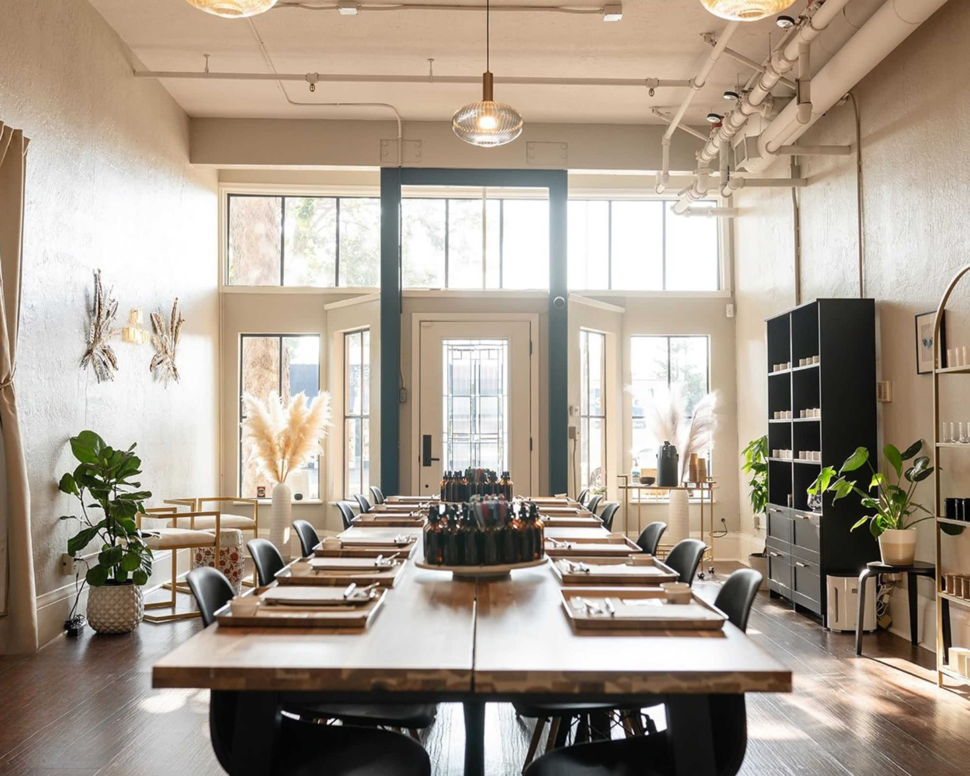 Charming Berkeley Art Studio for Creative Workshops Image in Poets Corner, Berkeley, CA