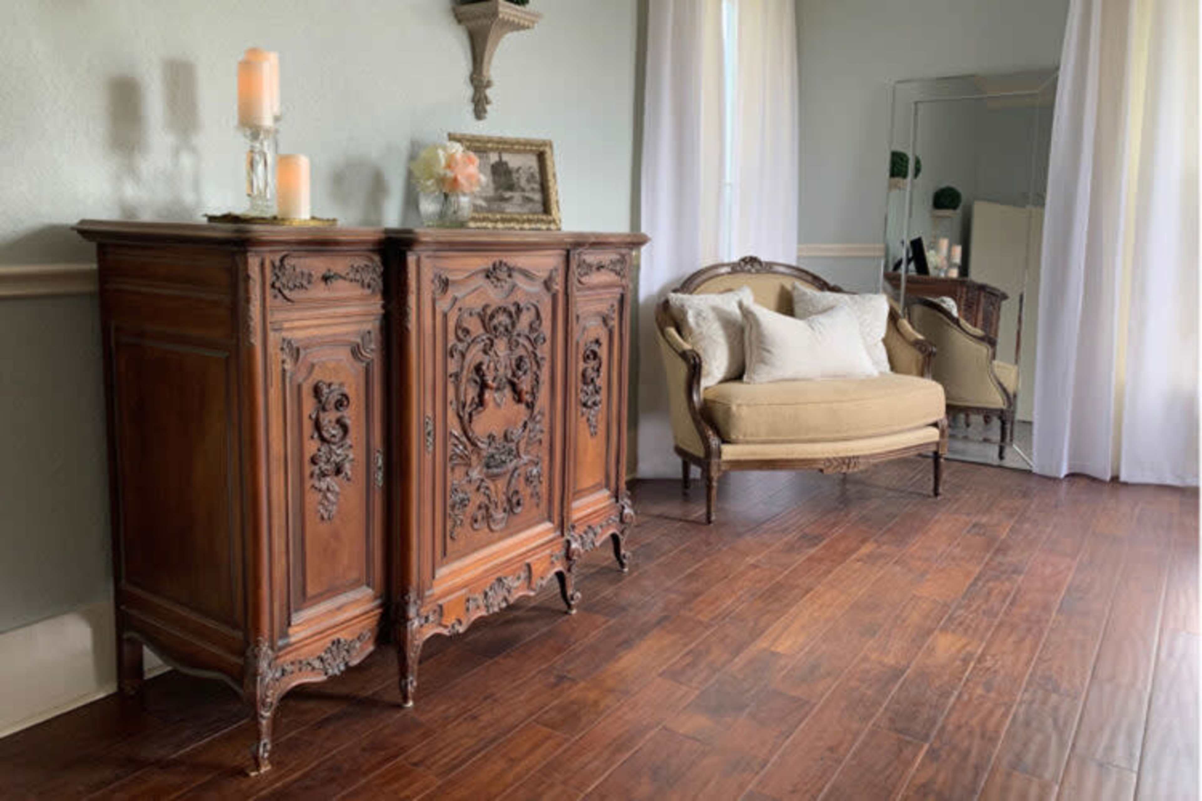 Victorian Bridgerton Bridal Suite Image in Sherman, Sherman, TX