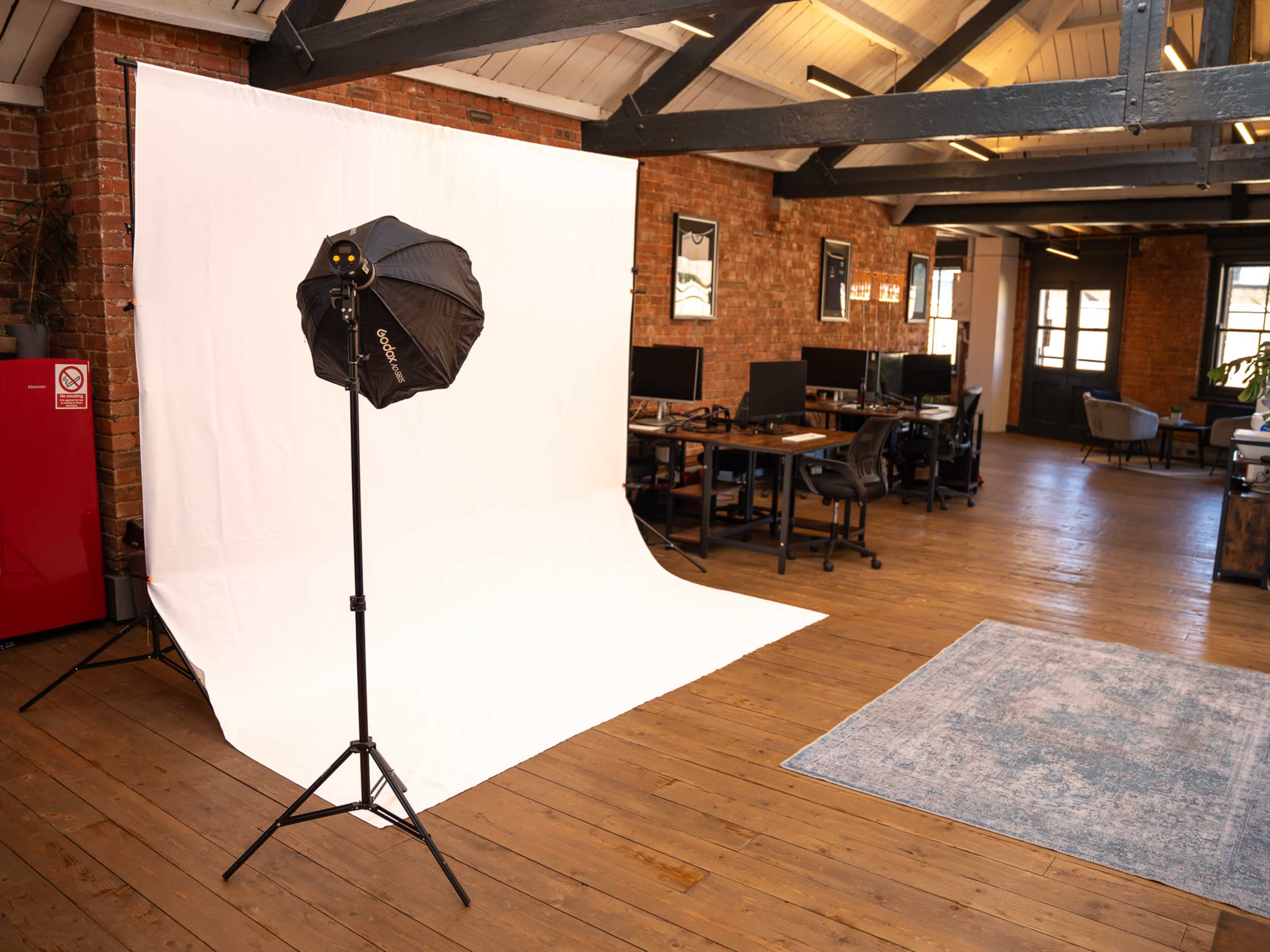 Versatile, quiet and bright open-plan Office, meeting room and studio space in the heart of Shoreditch Image in Hoxton, London, ENG