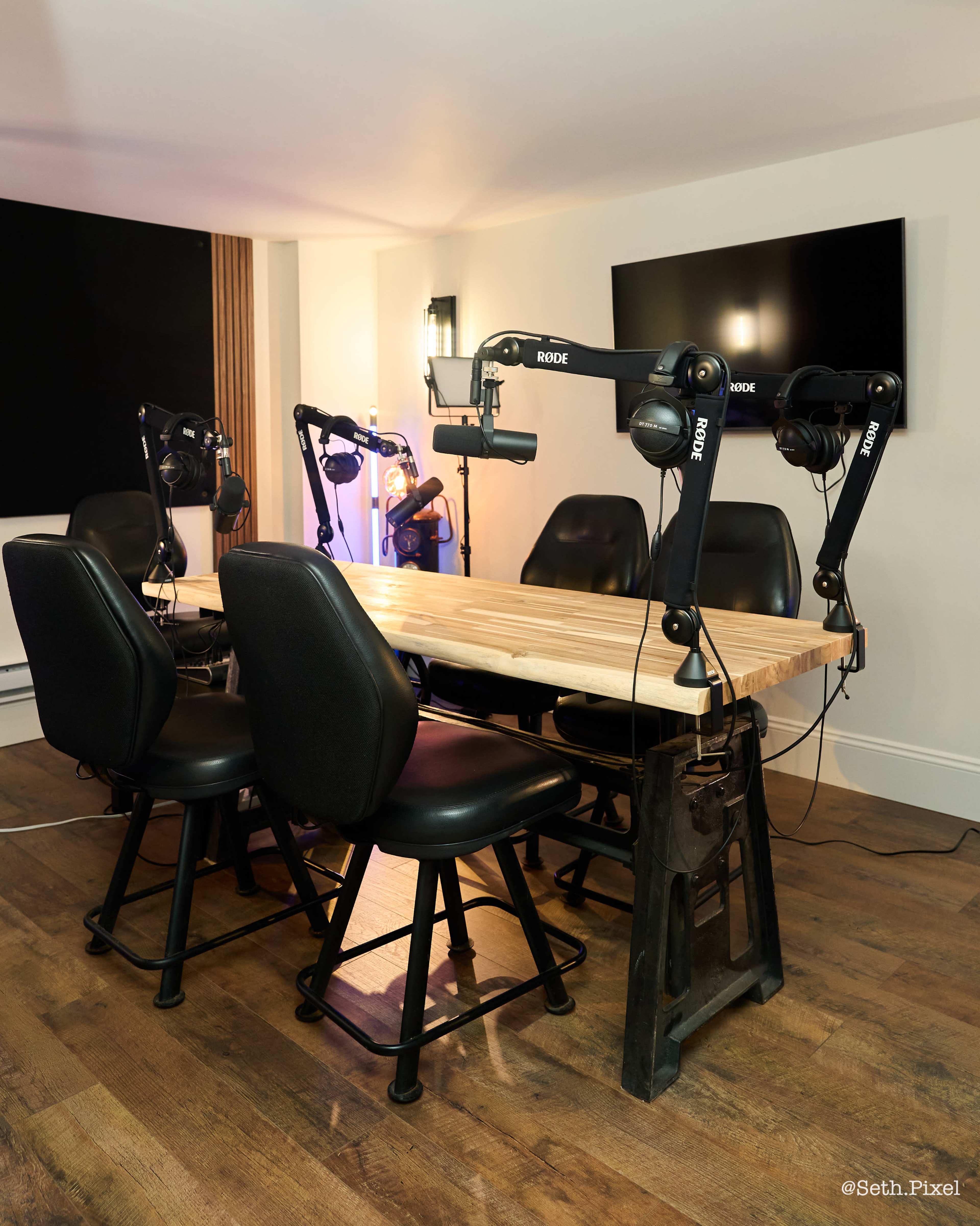 Podcast recording and media production rental space Image in Gibson, Hamilton, ON