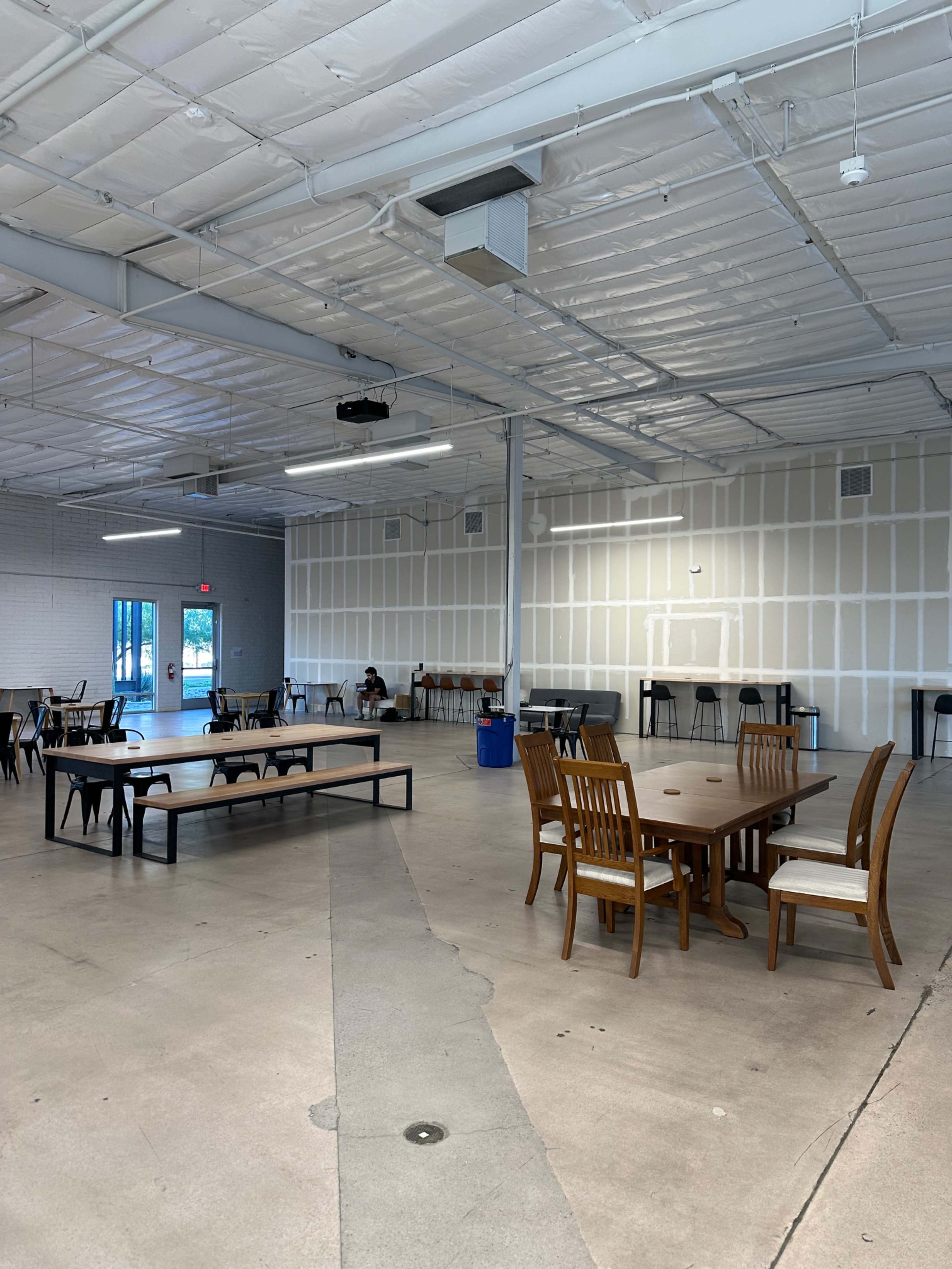Industrial Warehouse with Natural Lighting Image in Tempe, Tempe, AZ
