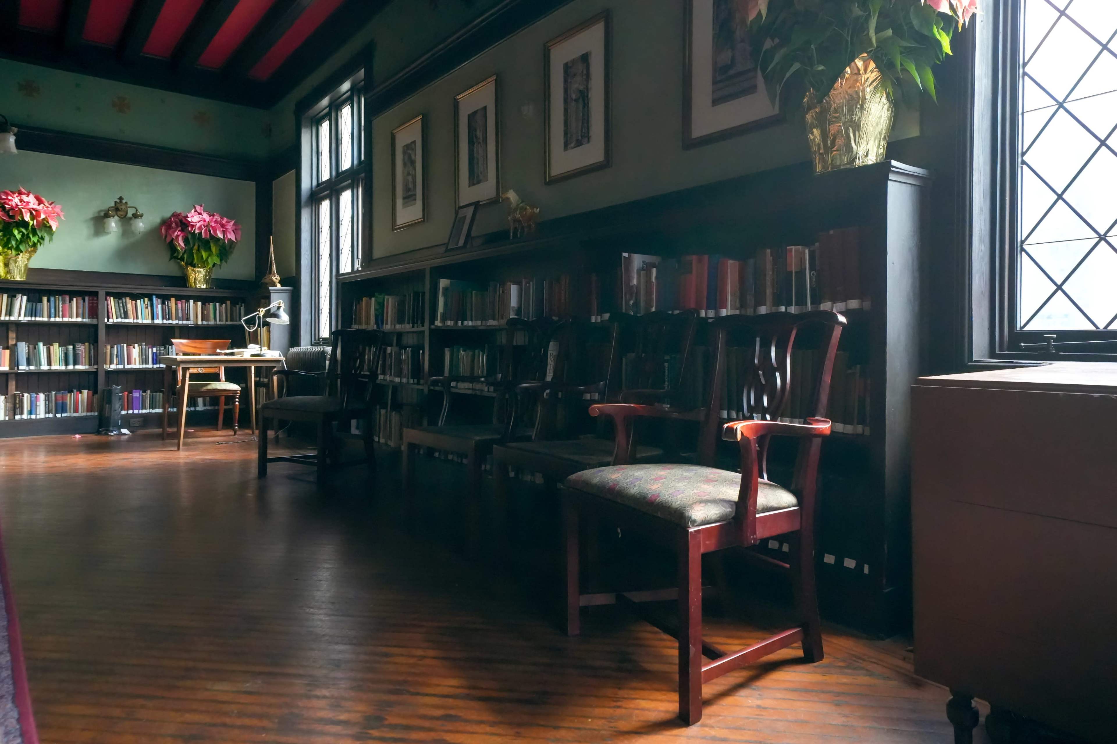 19th Century Space with Fireplace and Library Image in Carroll Gardens, Brooklyn, NY