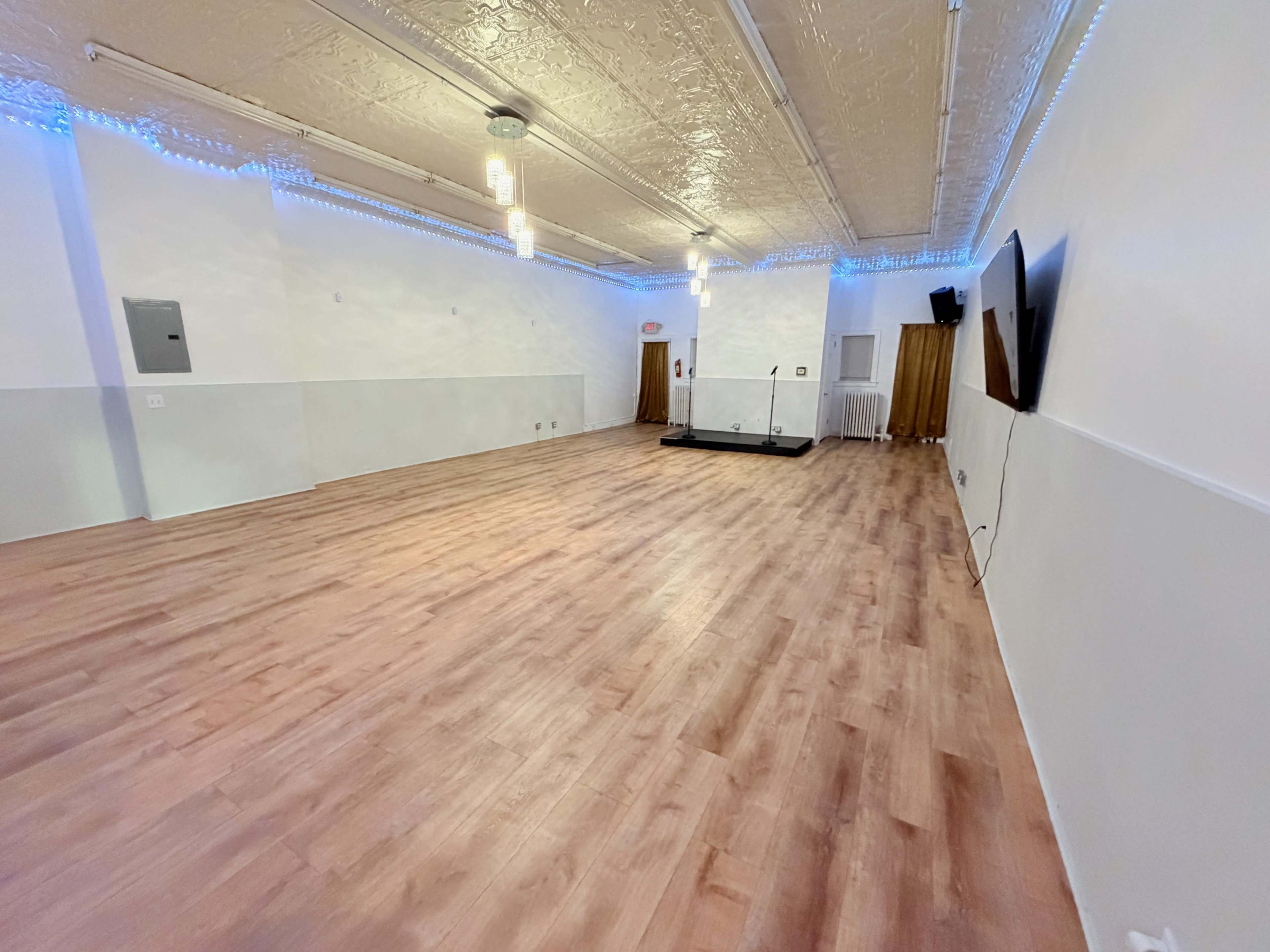 Downtown modern venue Image in Roselle Park, Roselle Park, NJ