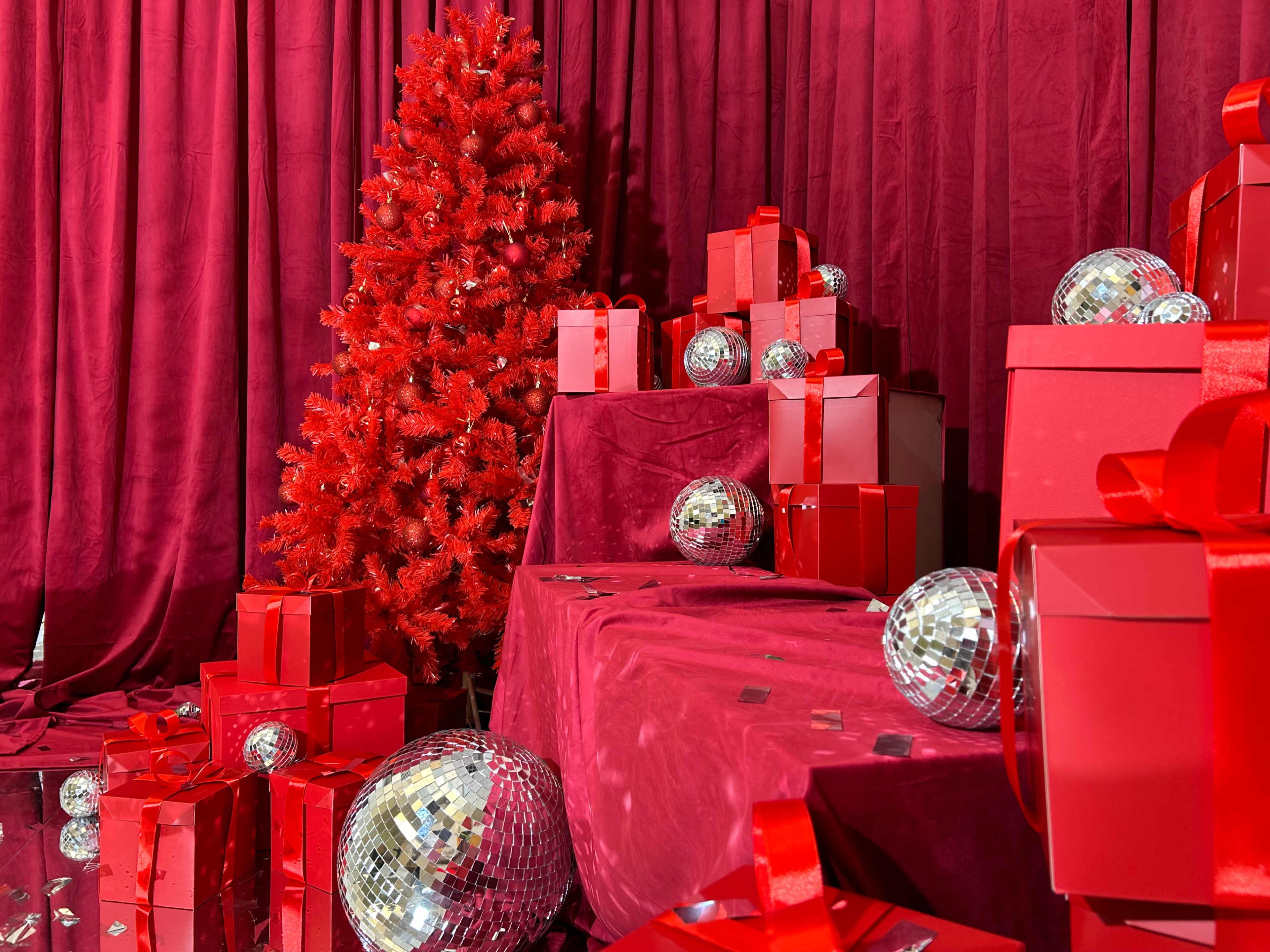 Atlanta Lux Holiday Sets 6 in 1 content studio Image in Doraville, Atlanta, GA