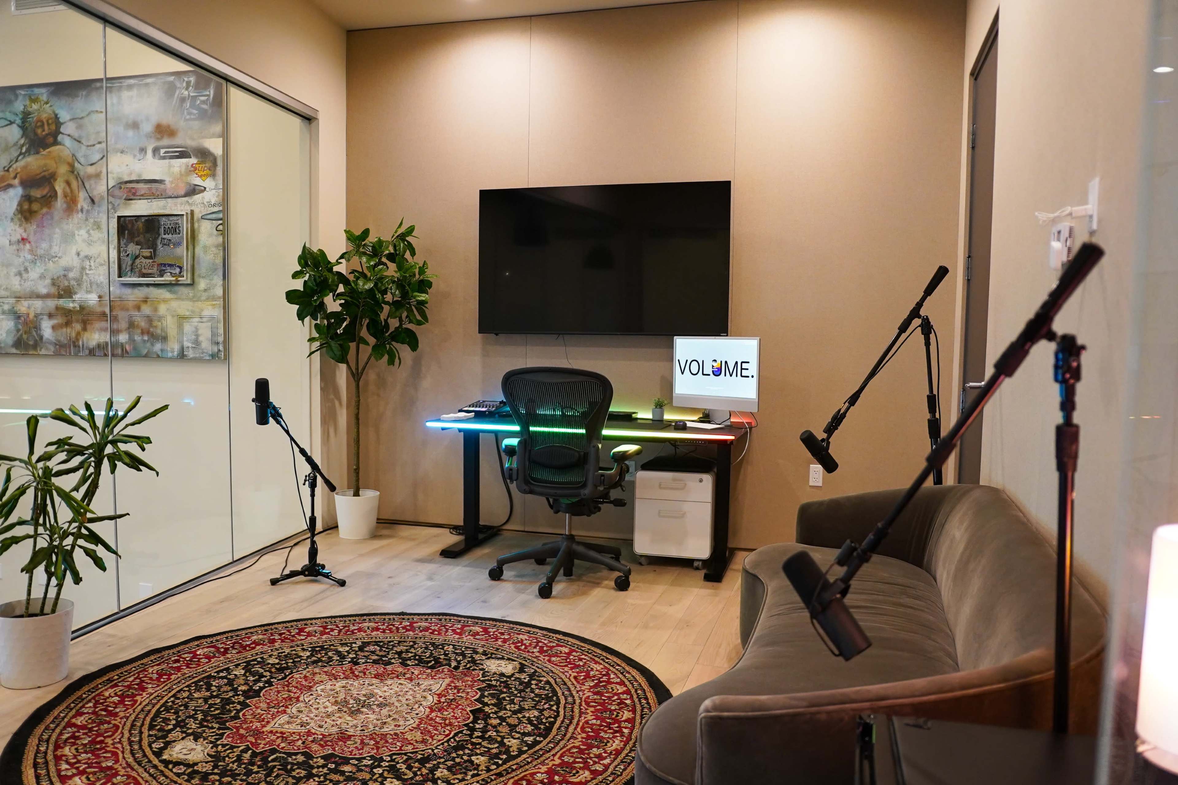 Turn-Key Podcast Studio Near LAX Image in Inglewood, Inglewood, CA