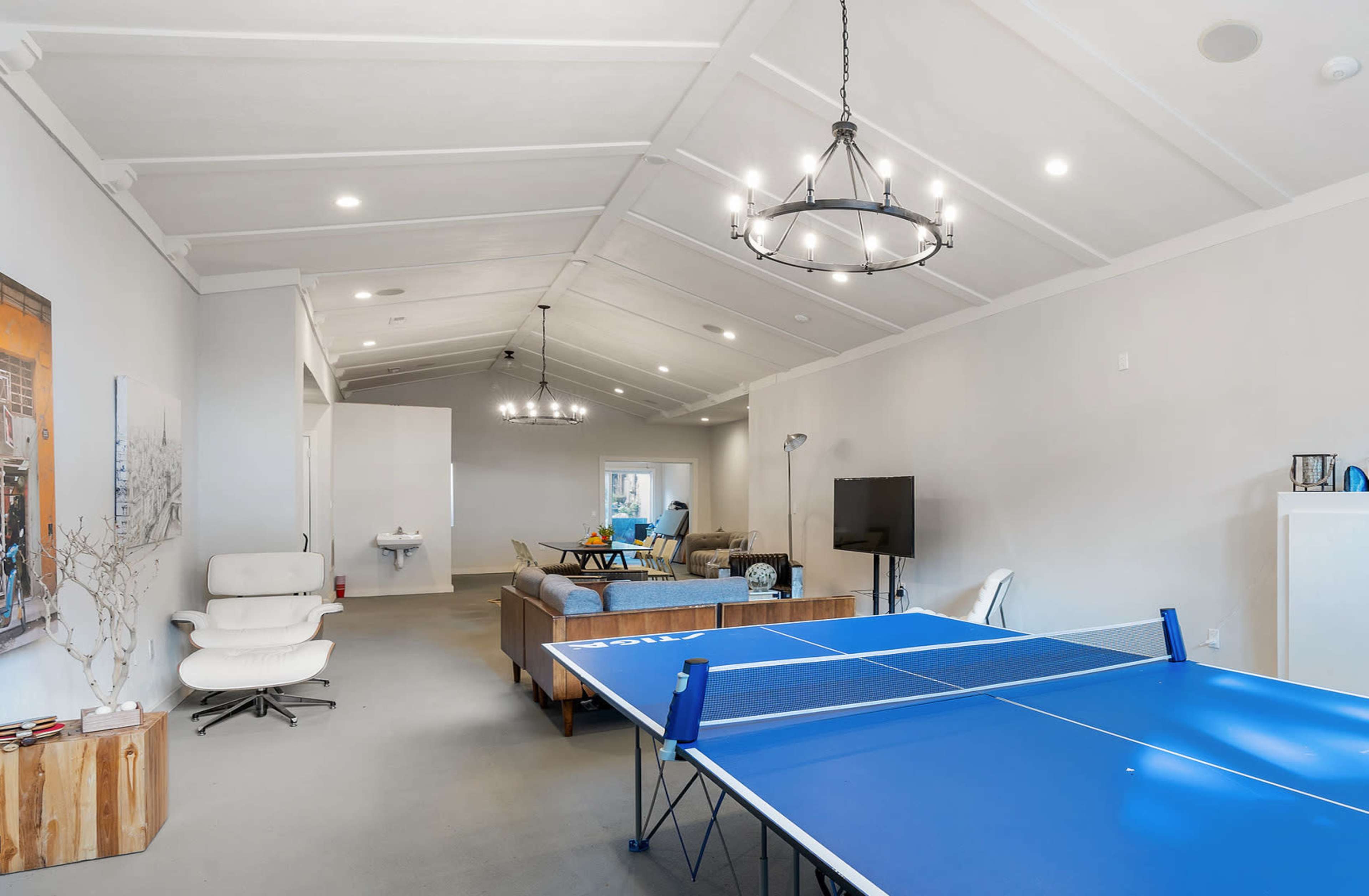 Sunnyside Event Venue, Creative Studio & Meeting Space Image in Sunnyside, San Francisco, CA