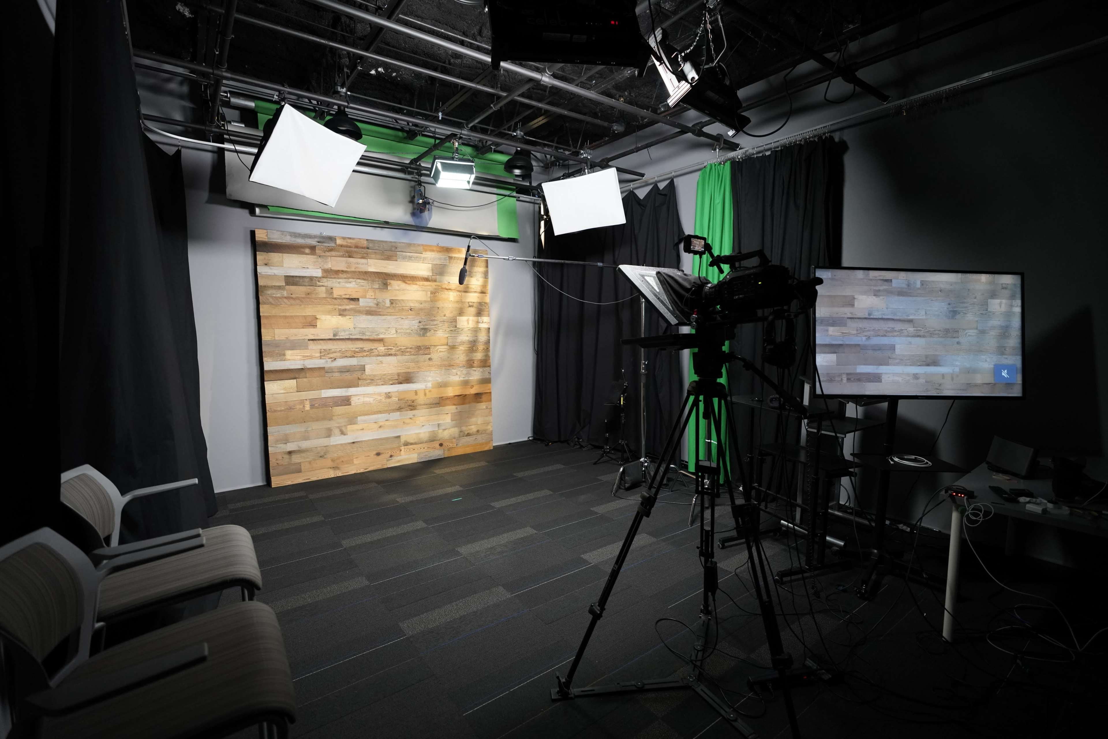 Full TV/Podcast studio walking distance to MIT, Harvard, Kendall Square and Boston Image in Wellington-Harrington, Cambridge, MA