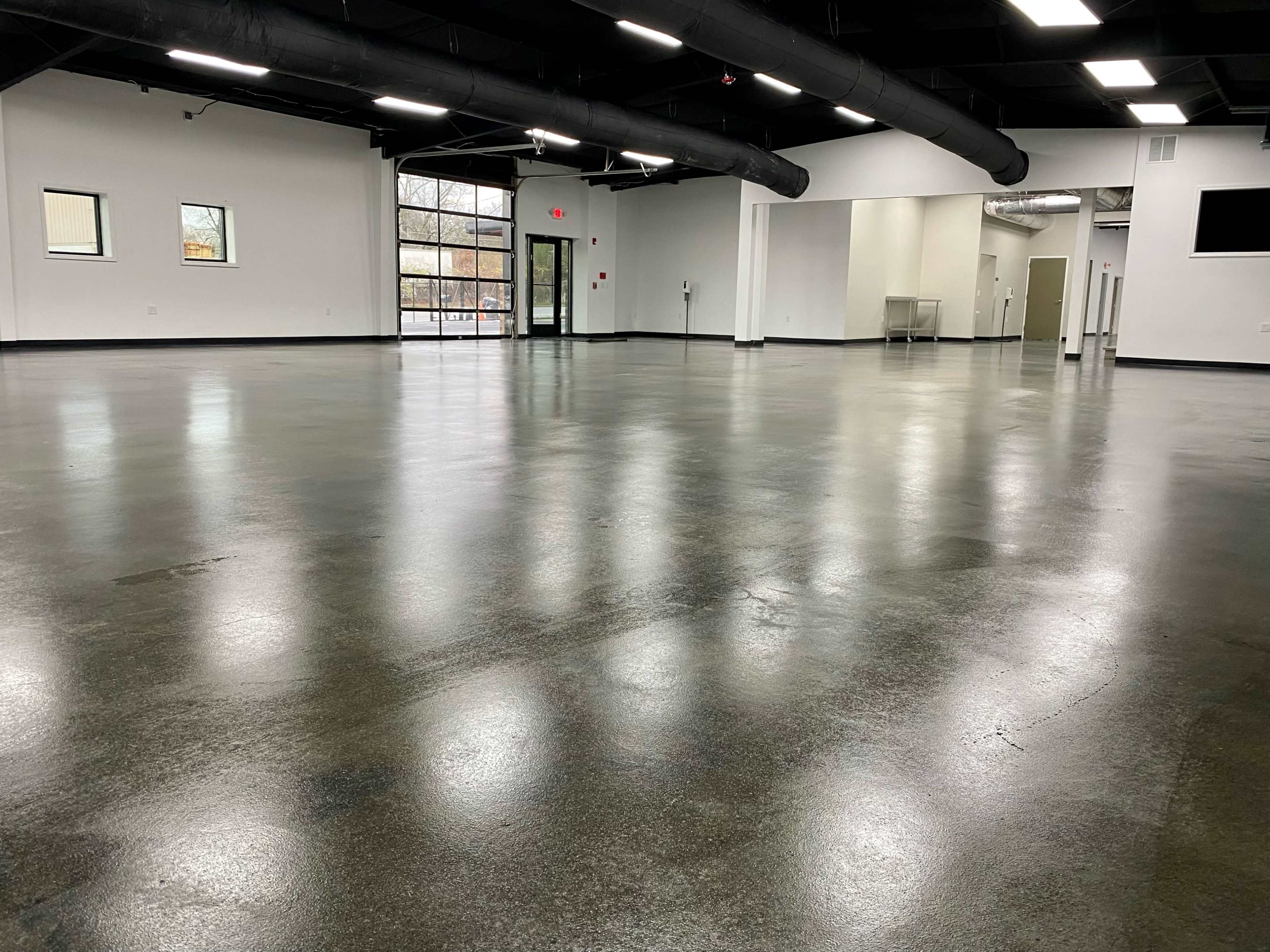 Gorgeous white space with over 5000 sq/ft Image in East Point, EAST POINT, GA